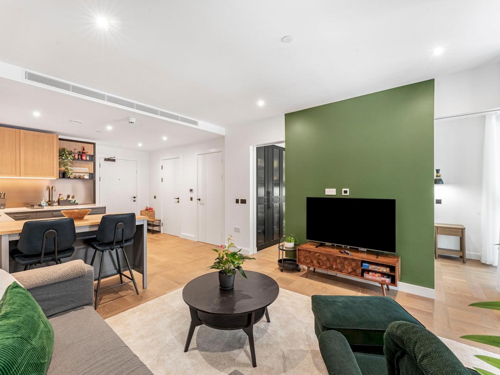 Stylish flat in East London Ideal Urban Retreat - Pass the Keys