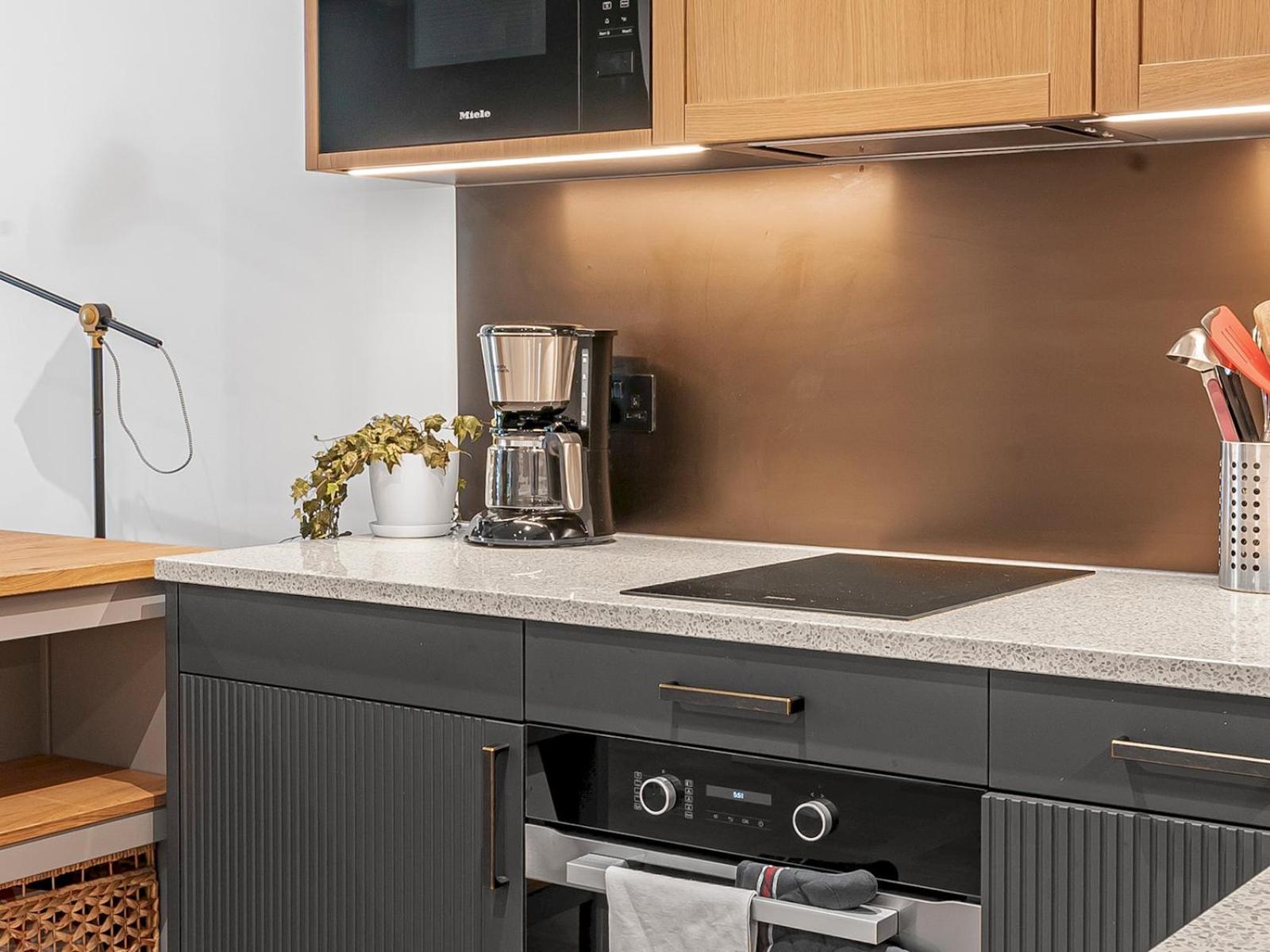 Stylish flat in East London Ideal Urban Retreat - Pass the Keys