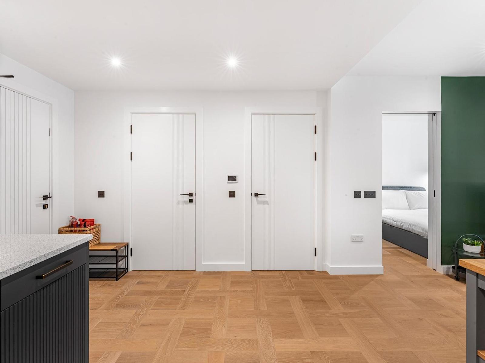 Stylish flat in East London Ideal Urban Retreat - Pass the Keys