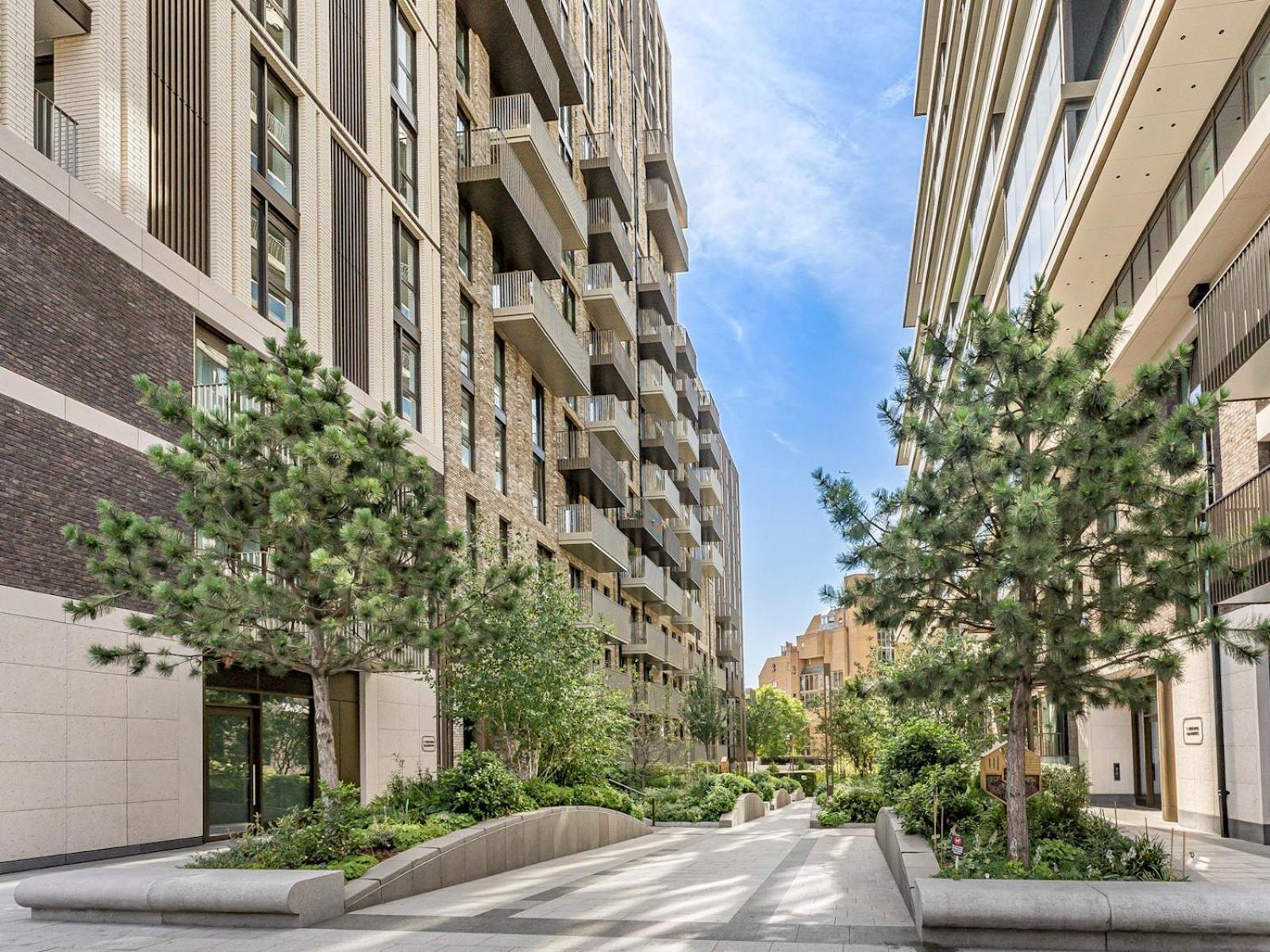 Stylish flat in East London Ideal Urban Retreat - Pass the Keys
