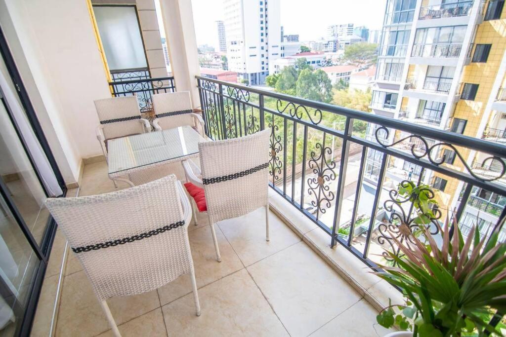 3 bedrooms Apartment in yaya Kilimani Nairobi