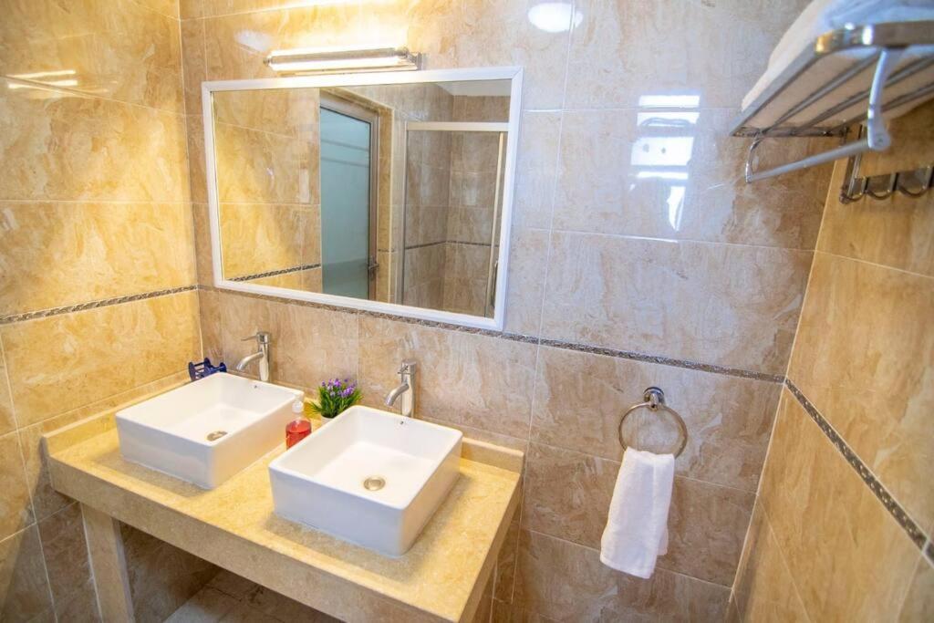3 bedrooms Apartment in yaya Kilimani Nairobi