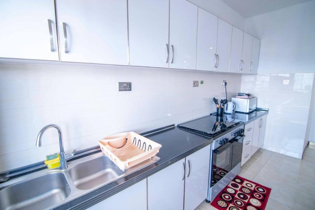 3 bedrooms Apartment in yaya Kilimani Nairobi