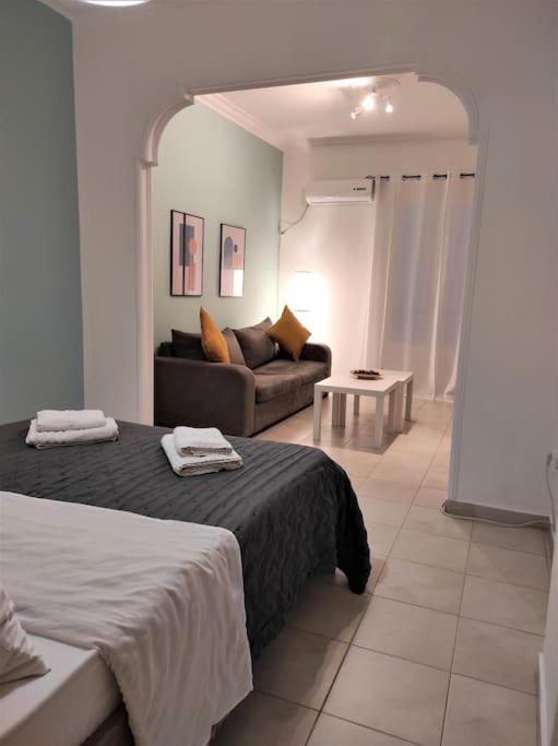 3 minutes walk to Acropolis, Stylish Apartment