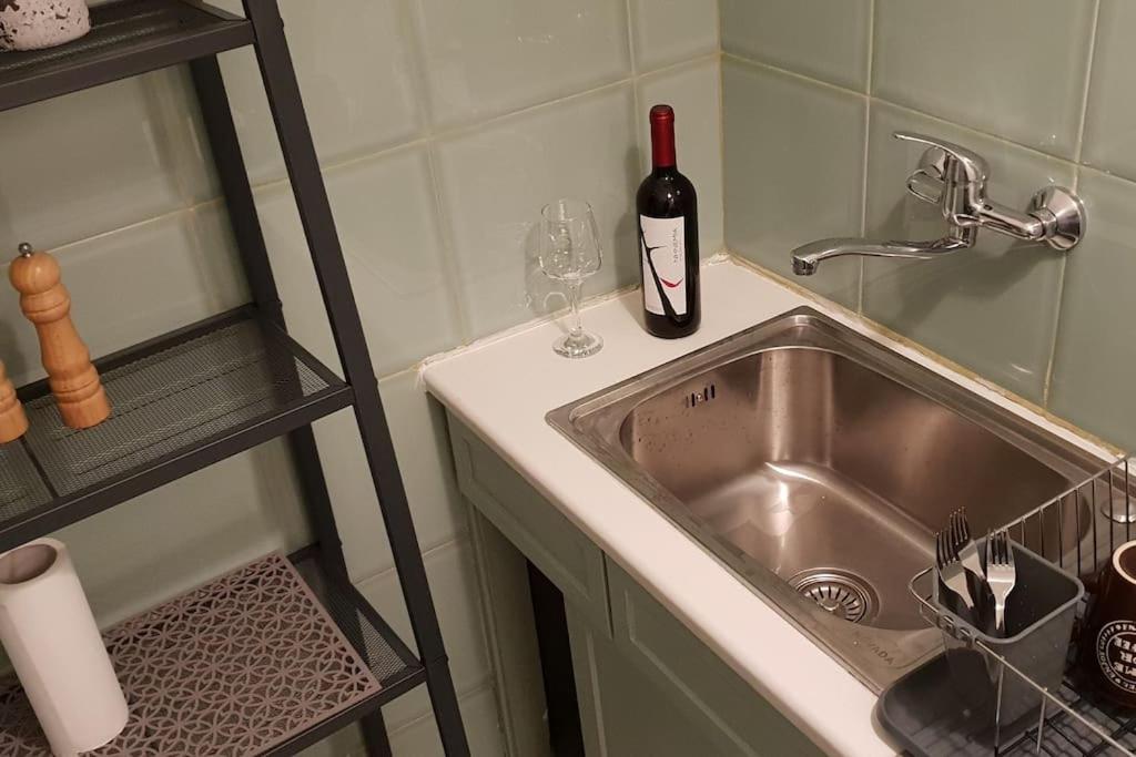 3 minutes walk to Acropolis, Stylish Apartment