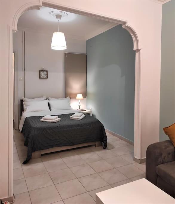 3 minutes walk to Acropolis, Stylish Apartment