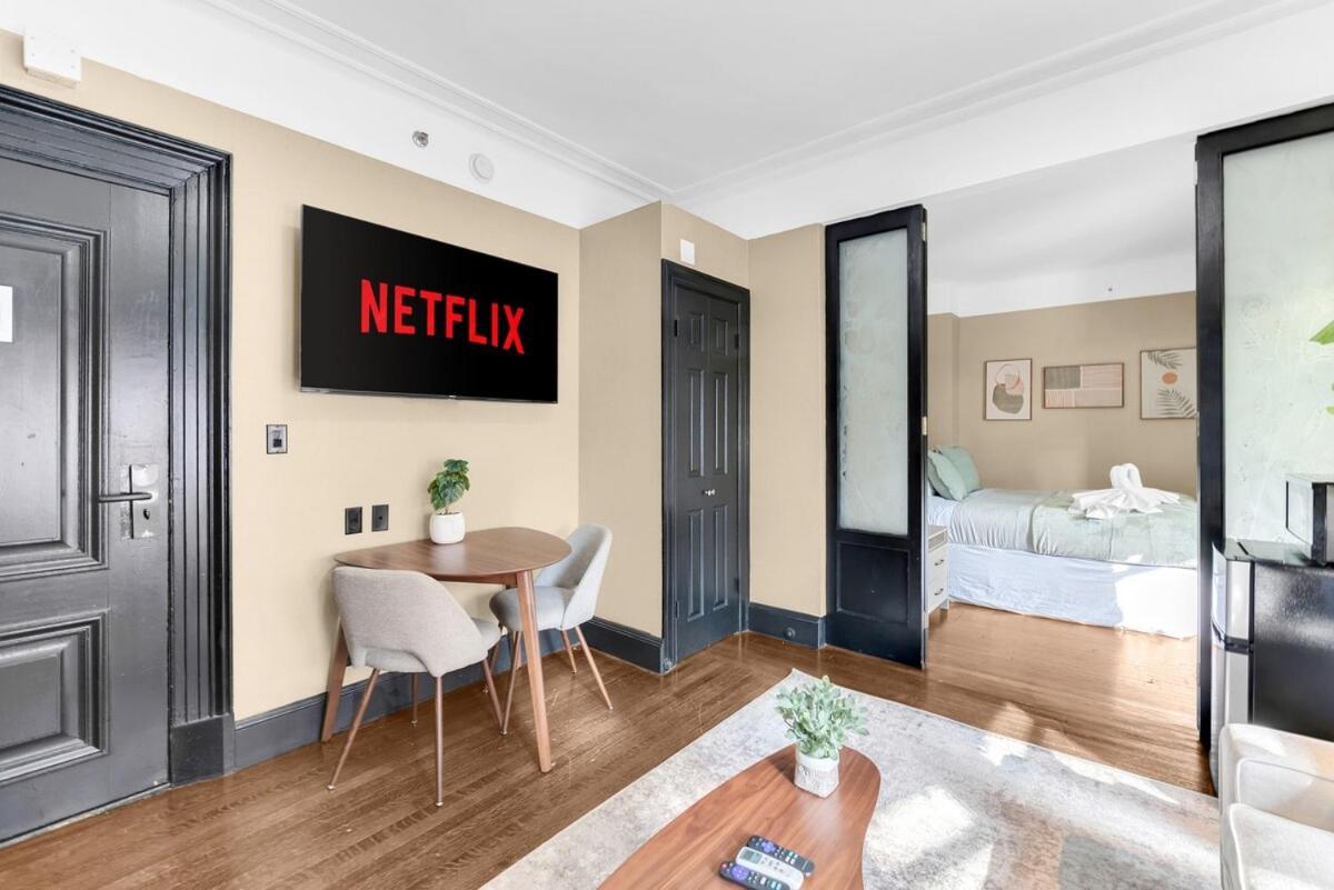Highly Desired Times Square Apartment with GYM
