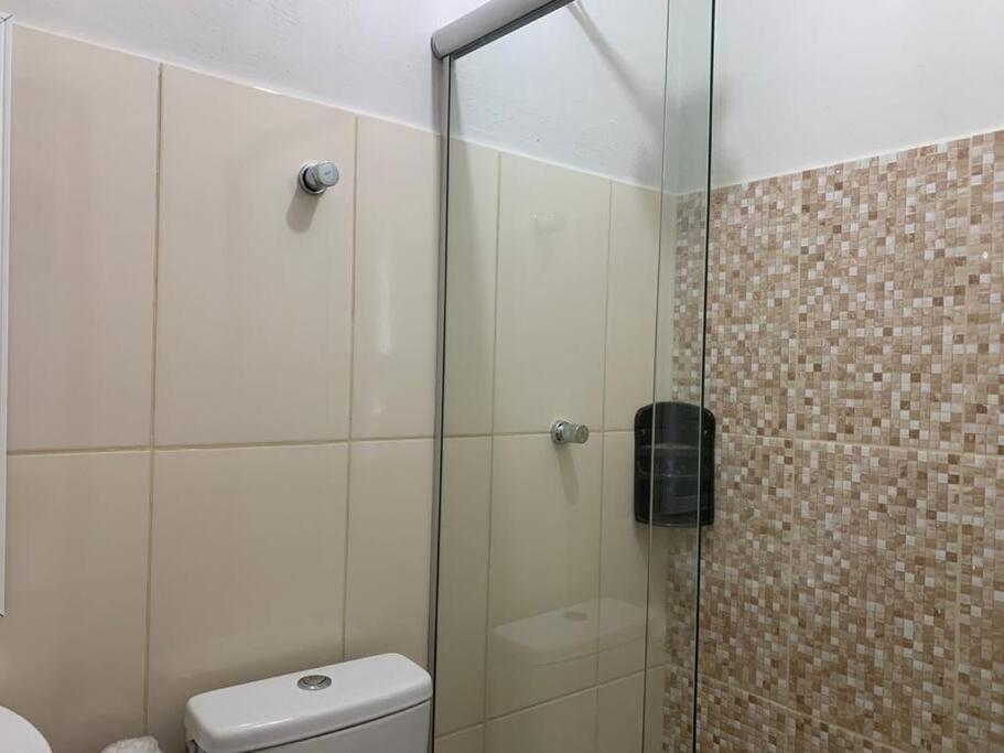 Kitnet 206 centro, com linda vista janela, tv smart