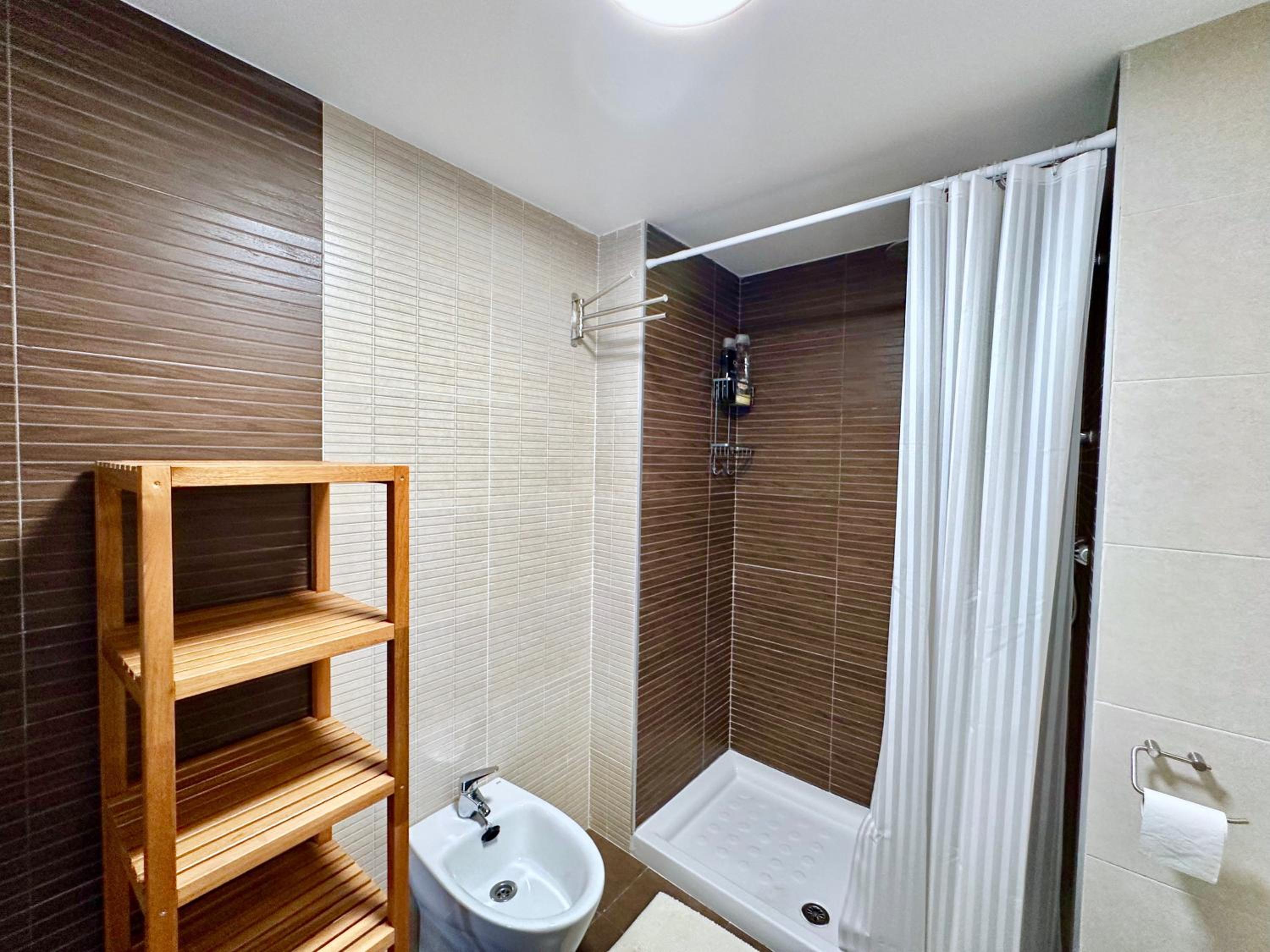 Nuevo Oasis con parking, piscina y cargador de VE