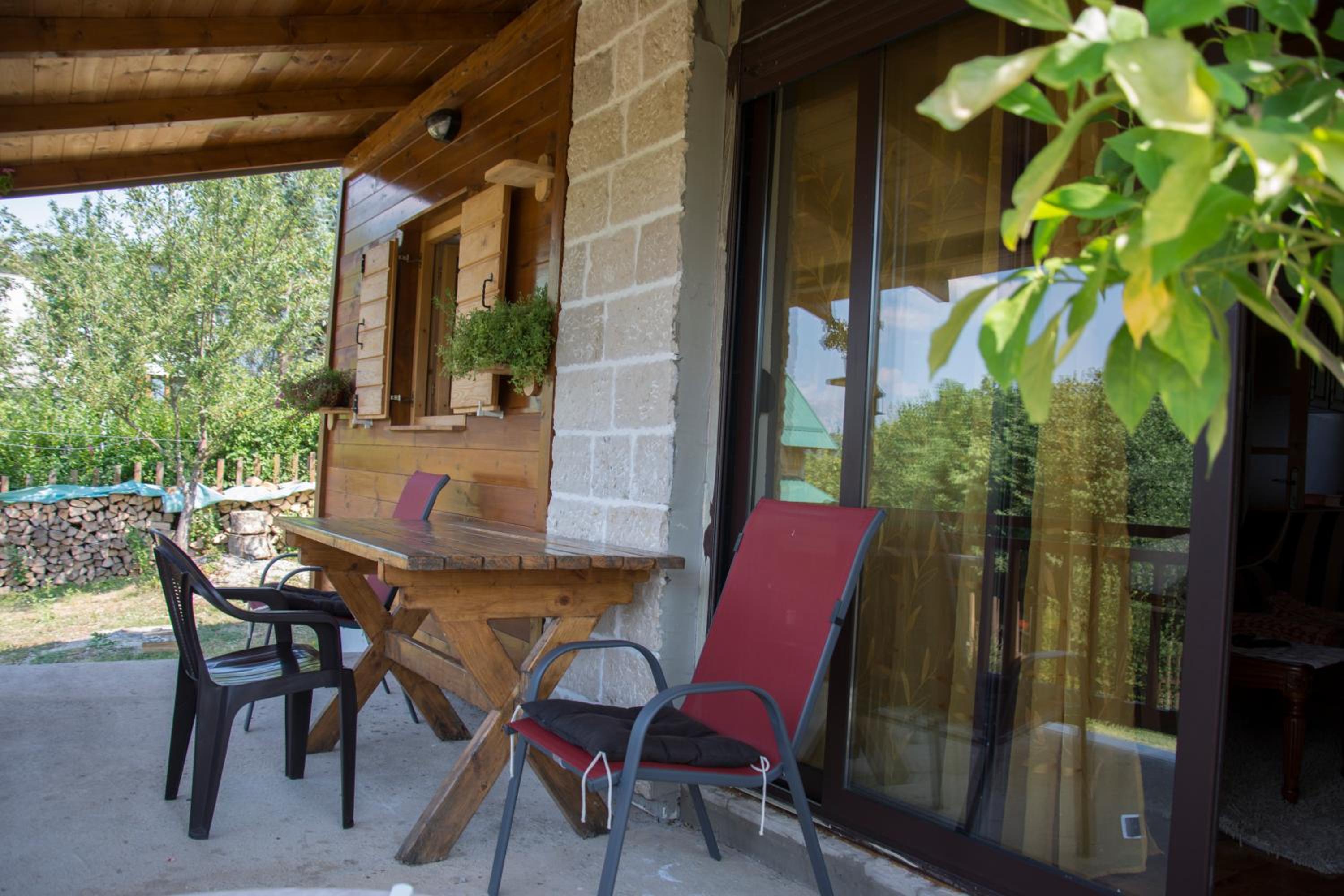 Top Hill Lodge photo 3