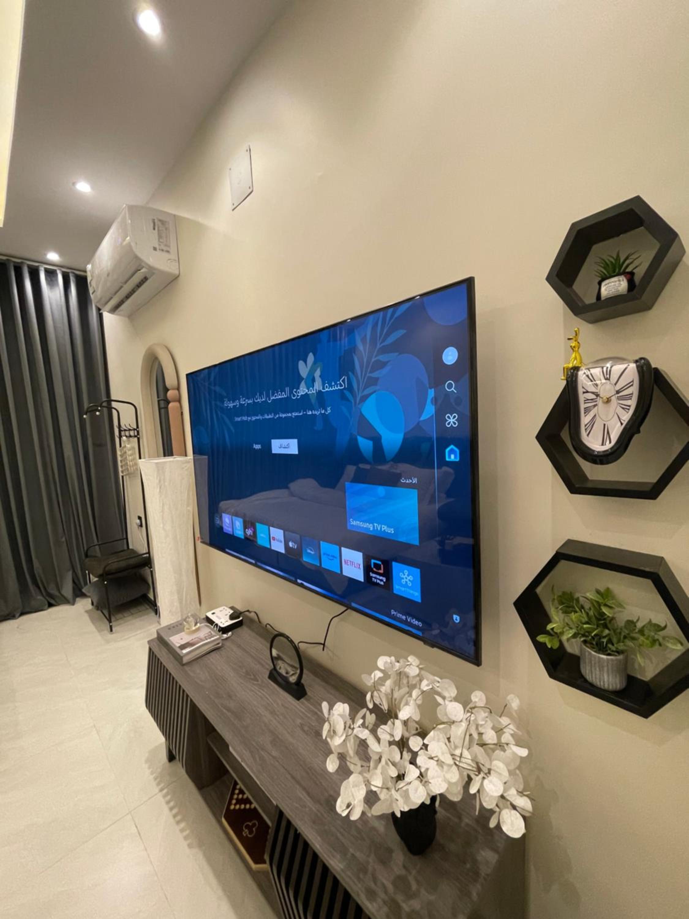 Luxury apartment in Boulevard Hittin