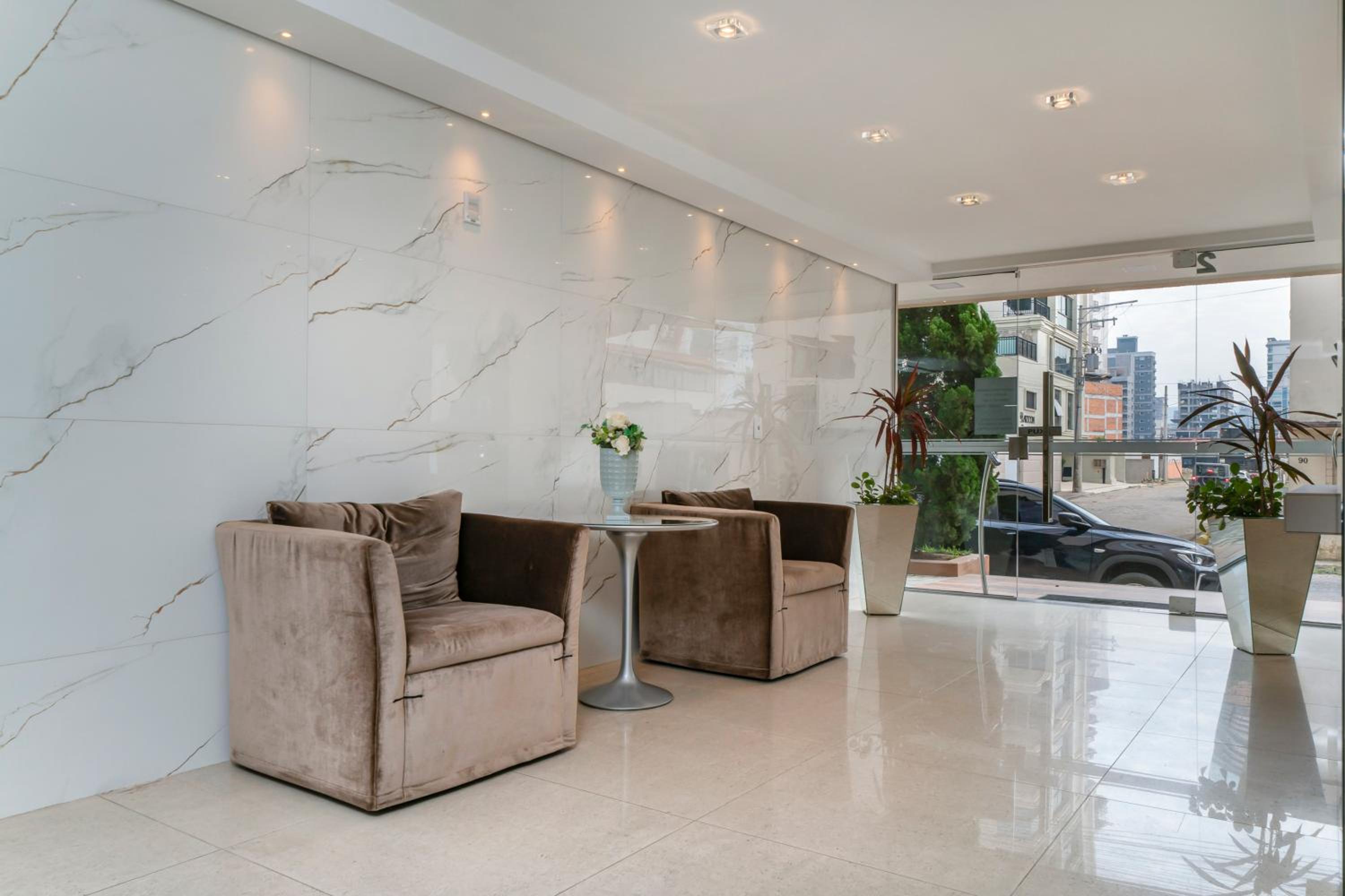 Encantador Apartamento 100m da Praia com vista mar