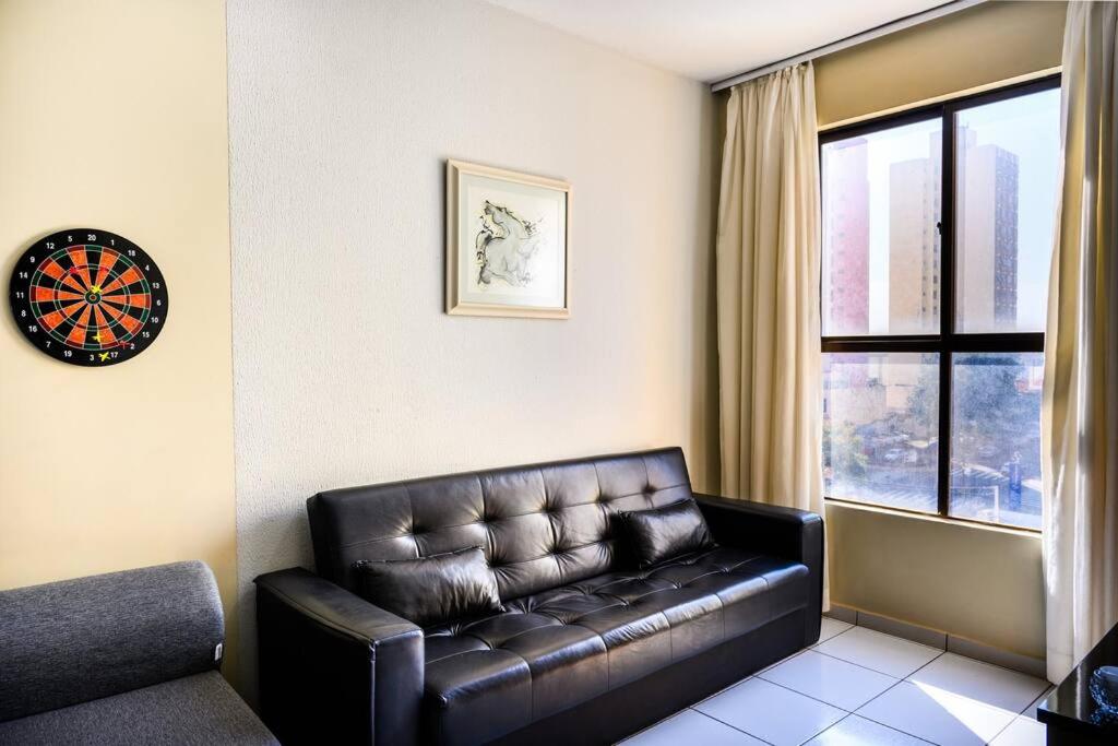Luix Londrina Flat 505, 43 m2, QS, Smart TV , c garagem