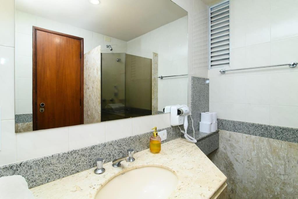 Luix Londrina Flat 505, 43 m2, QS, Smart TV , c garagem