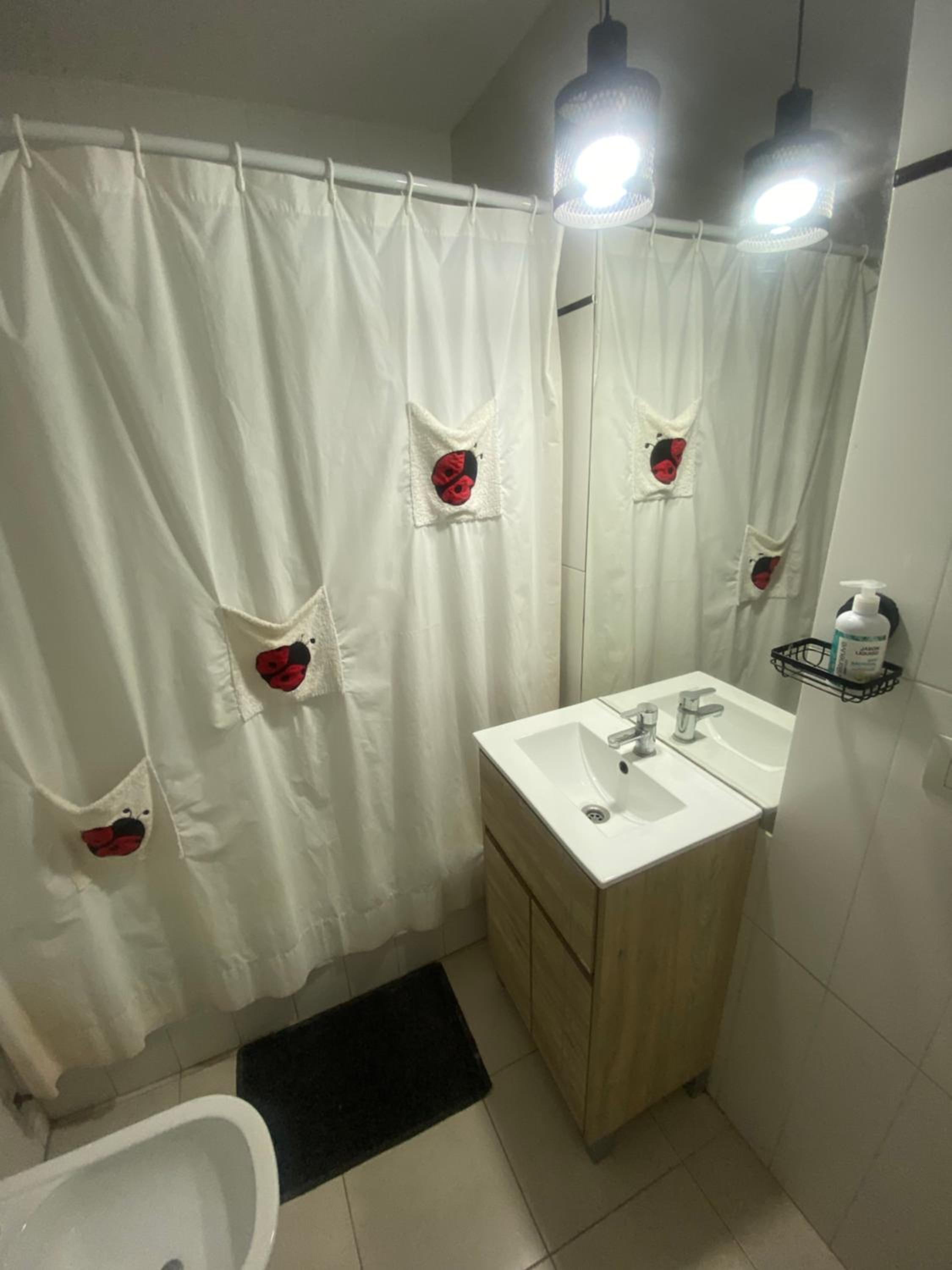 Exclusivo en PB patio, cochera, equipado,