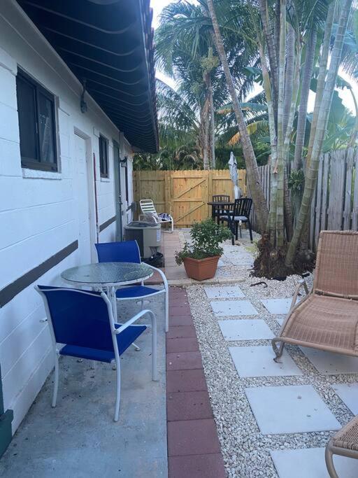 Two blocks from Beach - Walk to the water! view 2