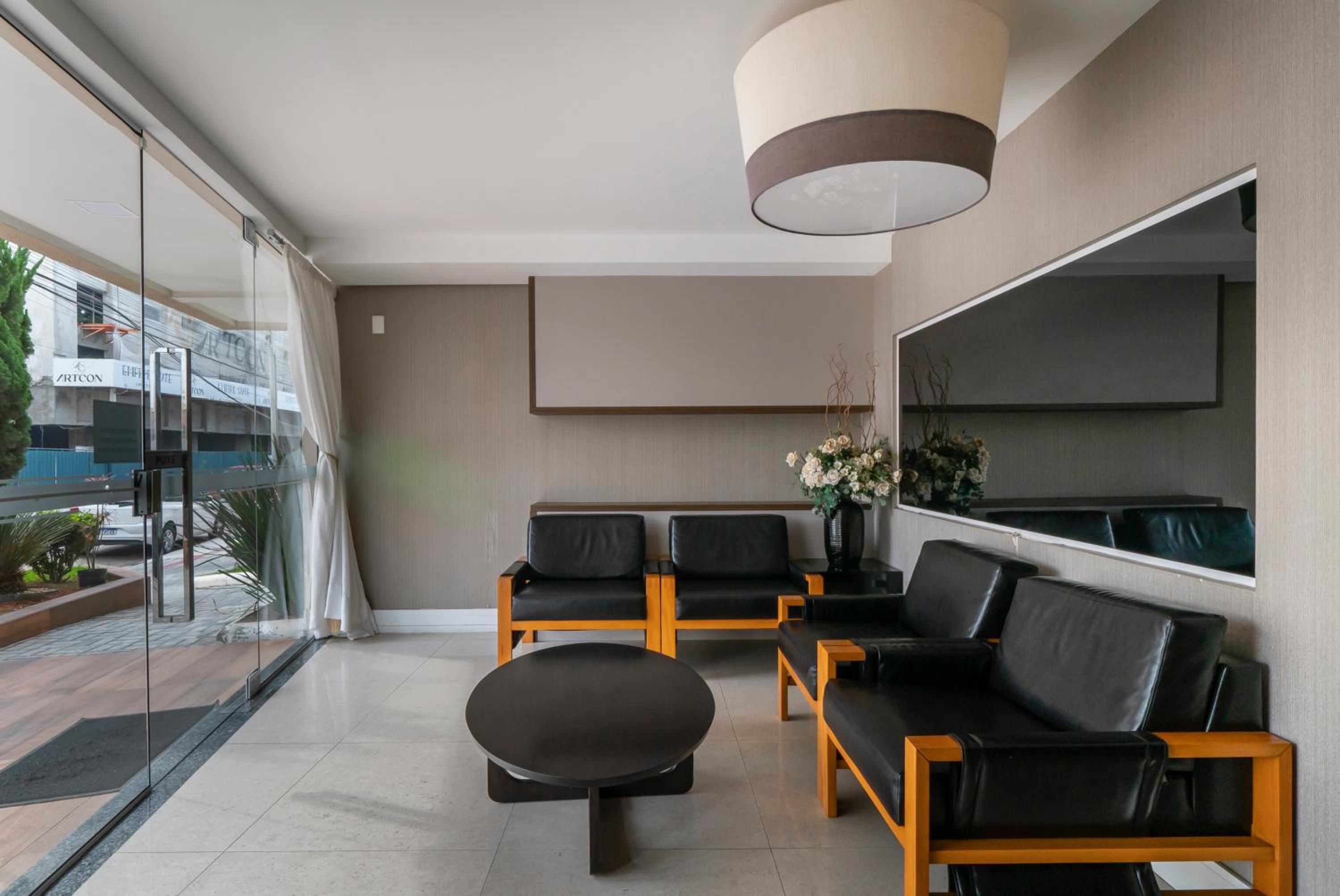 Encantador Apartamento 100m da Praia com vista mar