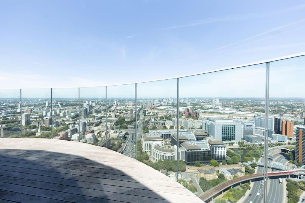 Luxury 1Bed flat with river view in Canary Wharf