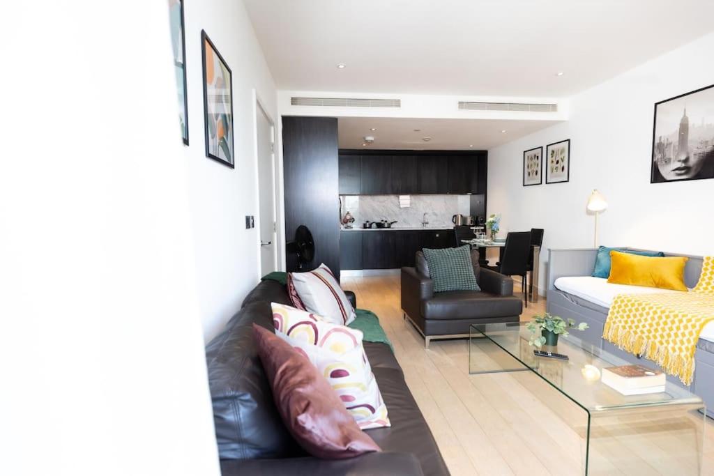 Luxury 1Bed flat with river view in Canary Wharf