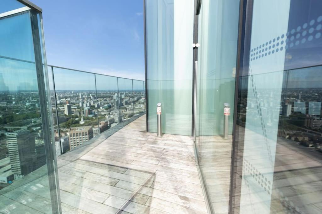 Luxury 1Bed flat with river view in Canary Wharf