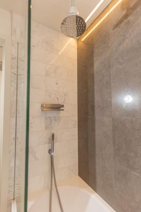 Luxury 1Bed flat with river view in Canary Wharf