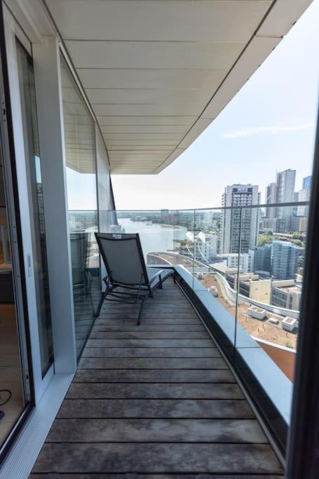 Luxury 1Bed flat with river view in Canary Wharf
