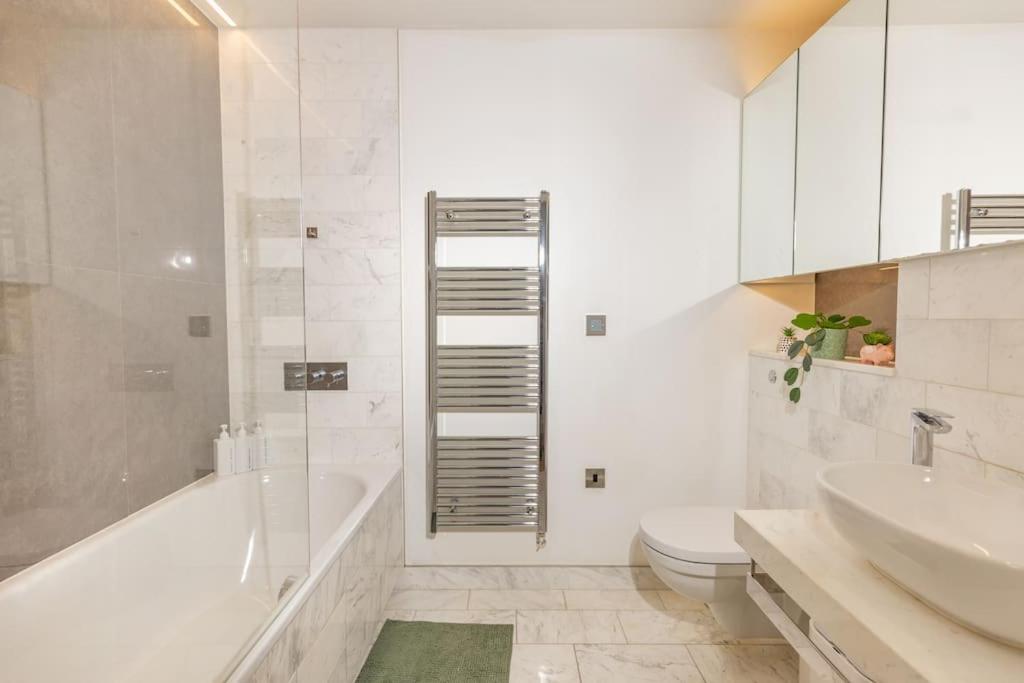 Luxury 1Bed flat with river view in Canary Wharf