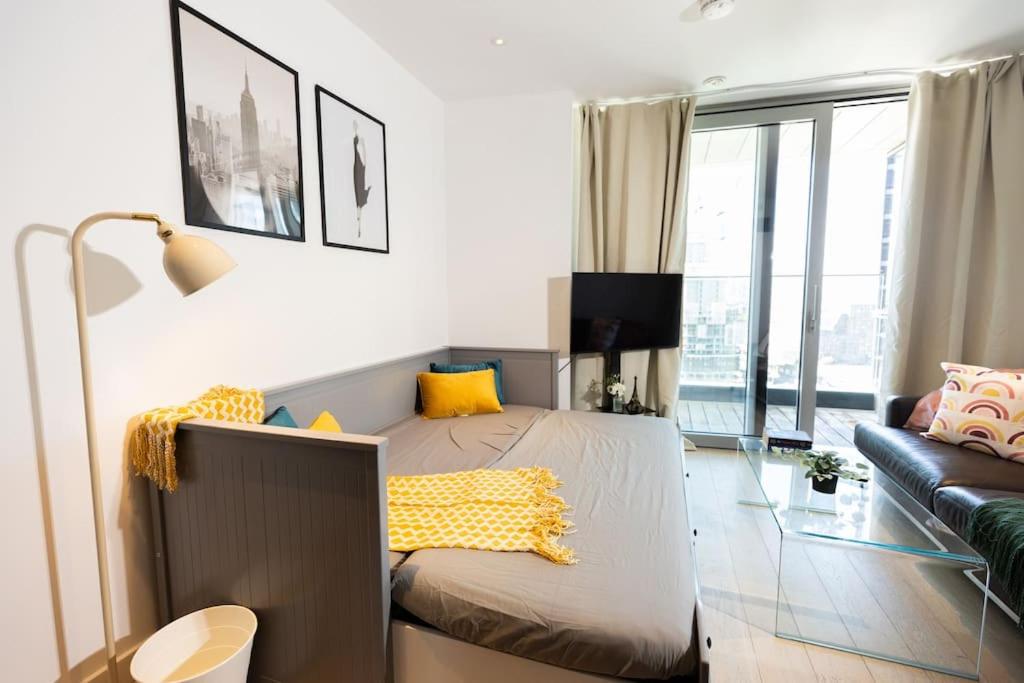 Luxury 1Bed flat with river view in Canary Wharf