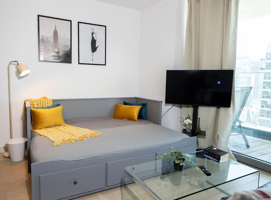 Luxury 1Bed flat with river view in Canary Wharf