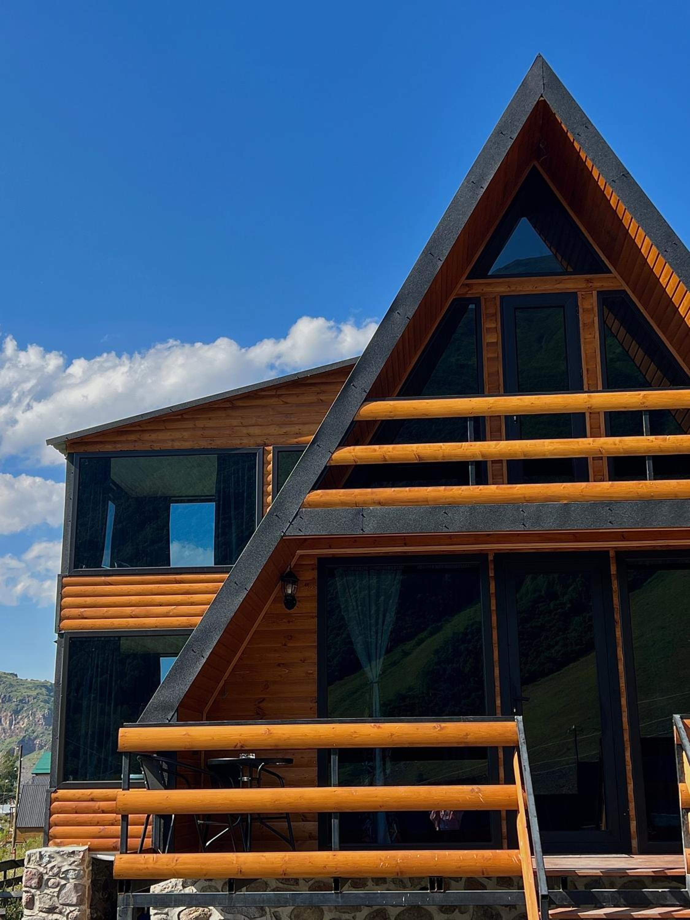 Kazbegi Inn Cottages