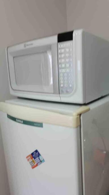 Kitnet 306 centro, com linda vista janela, tv smart