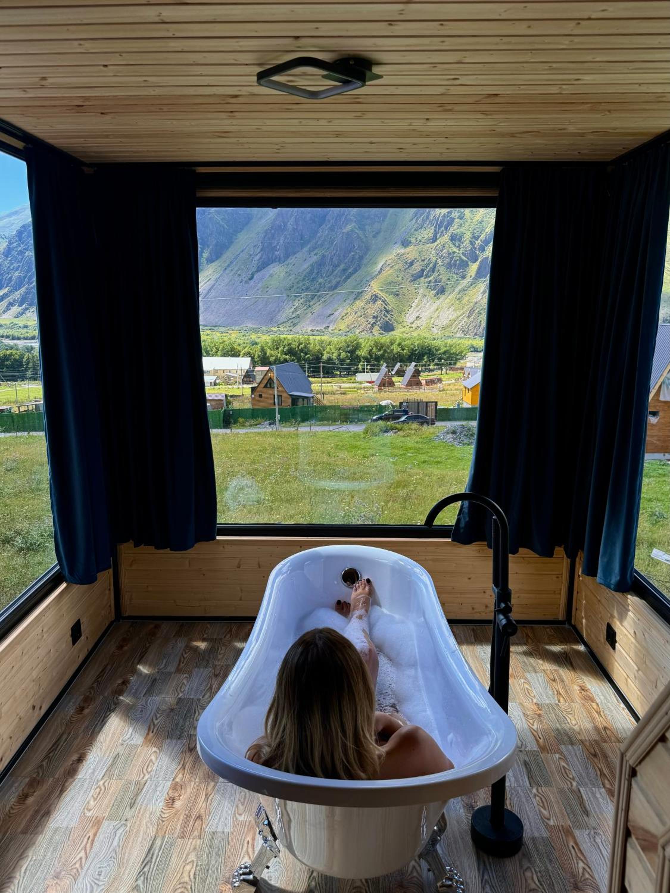 Kazbegi Inn Cottages