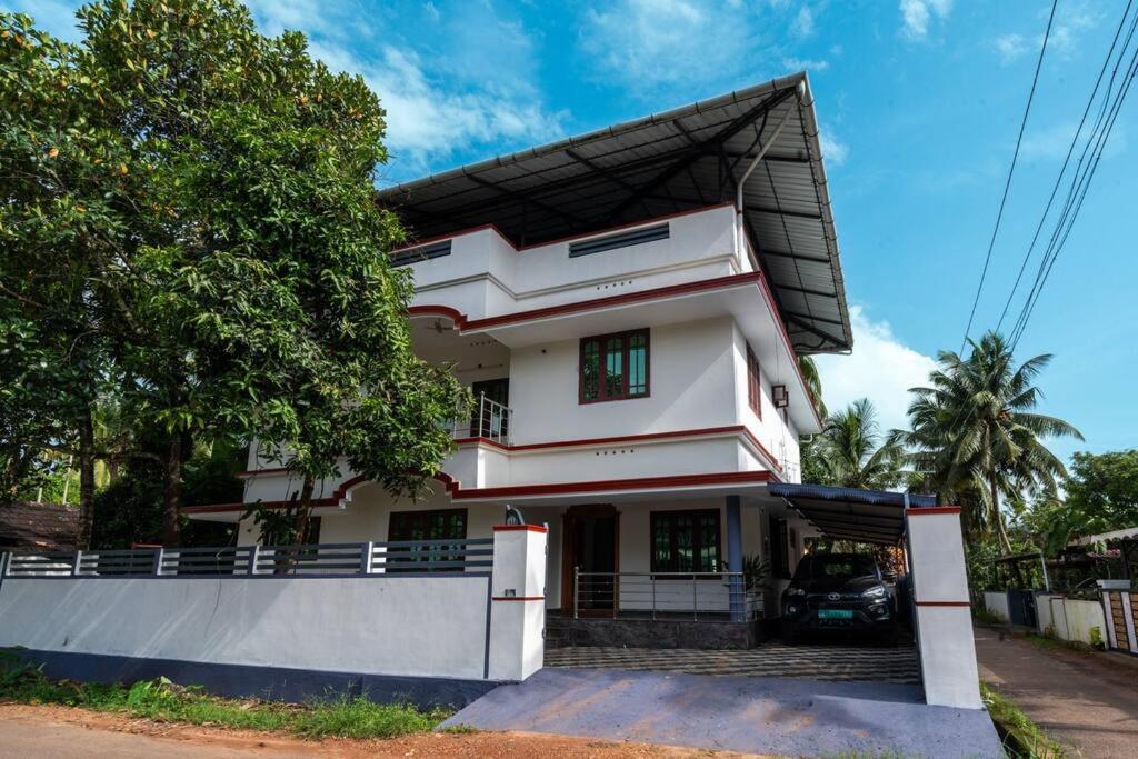 Nest Villa - A Homely Heaven Near the Skies view 2