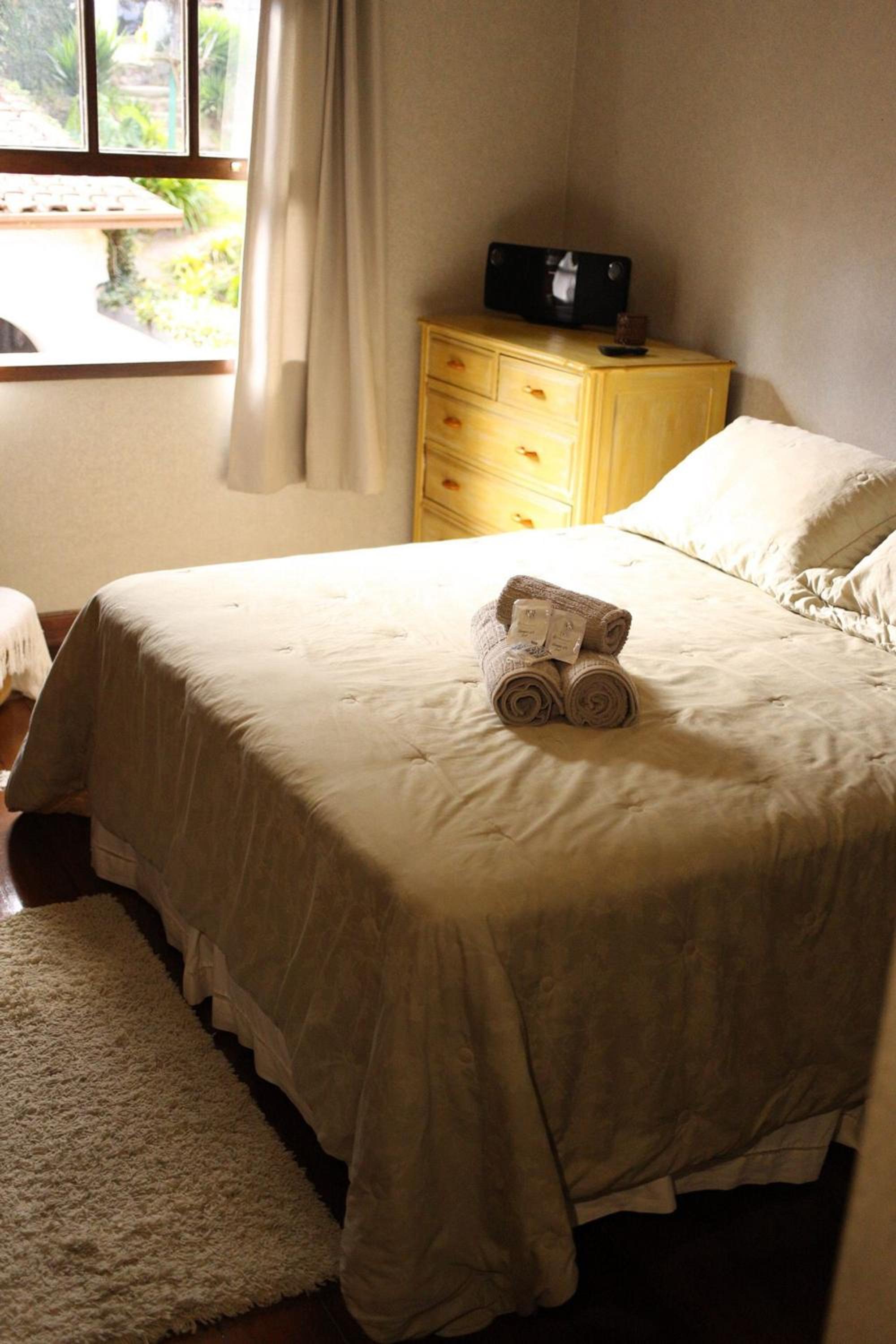 Casa com Piscina e Área Gourmet em Mury