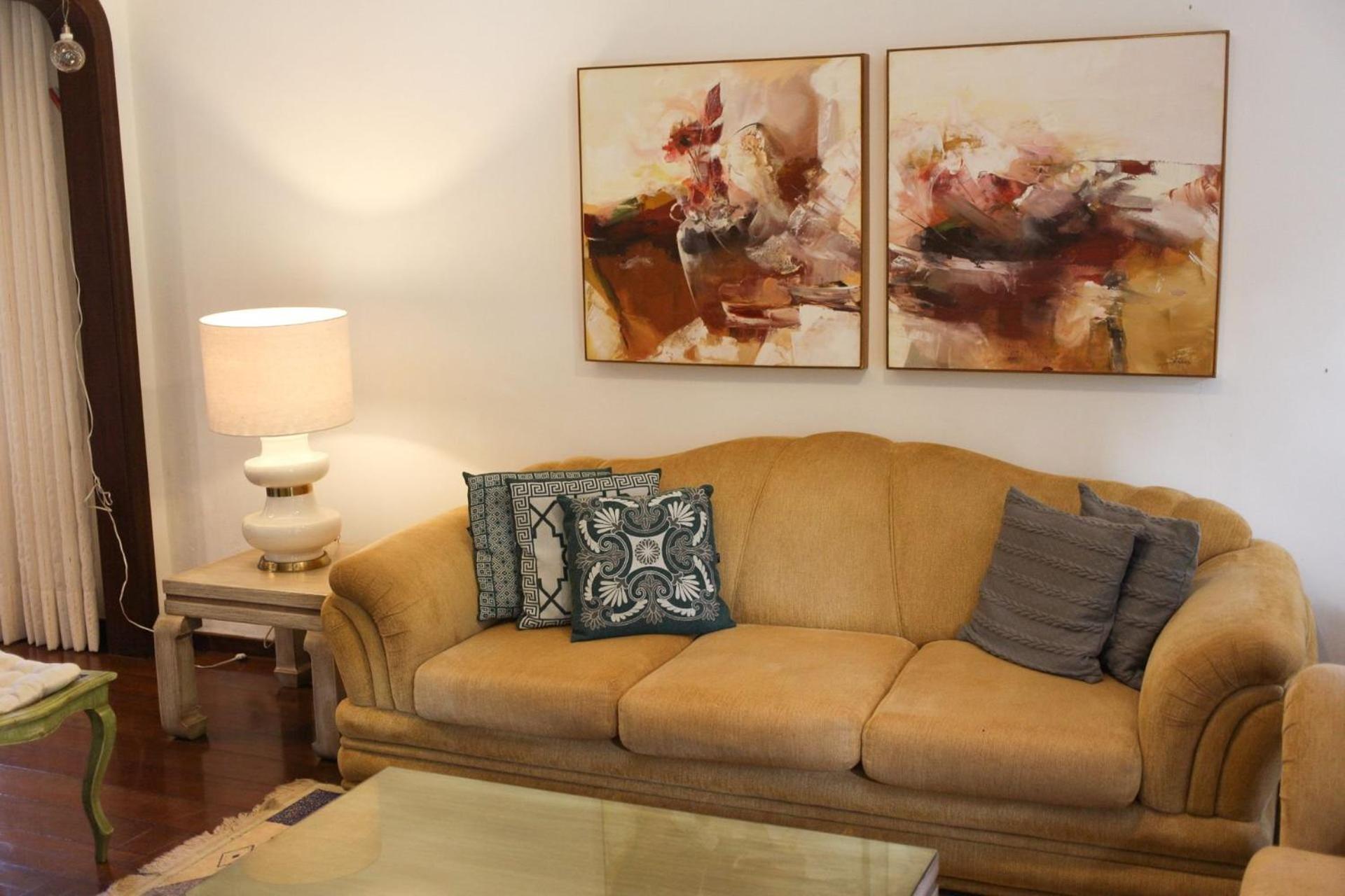 Casa com Piscina e Área Gourmet em Mury
