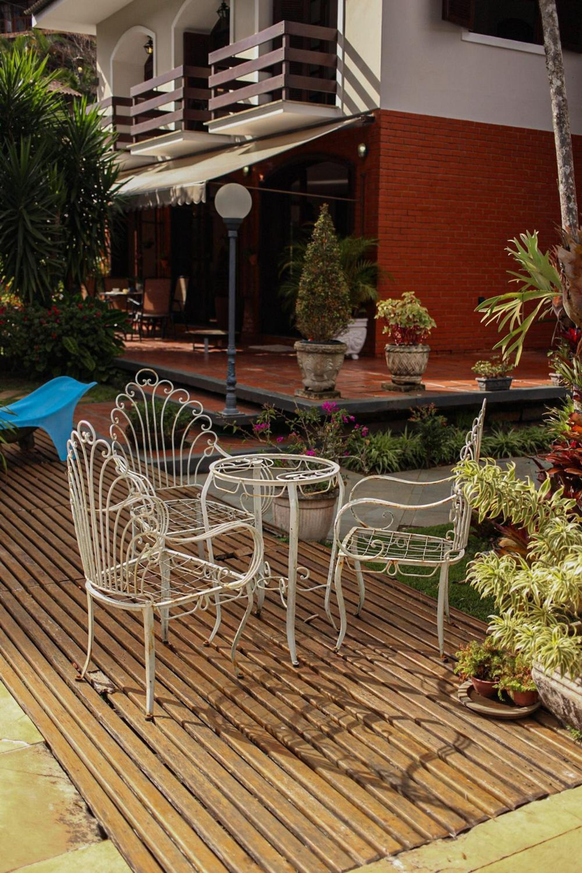 Casa com Piscina e Área Gourmet em Mury