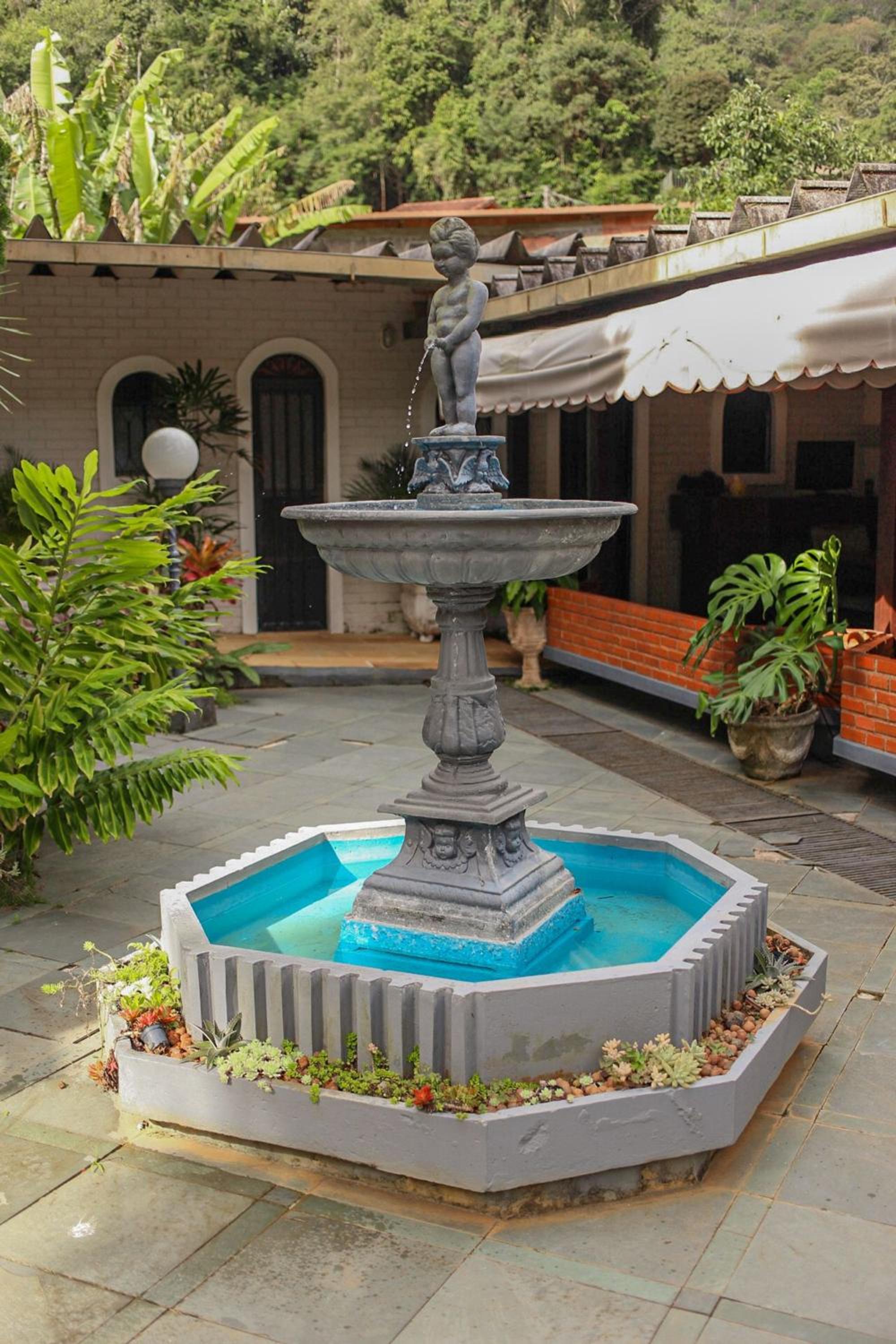 Casa com Piscina e Área Gourmet em Mury