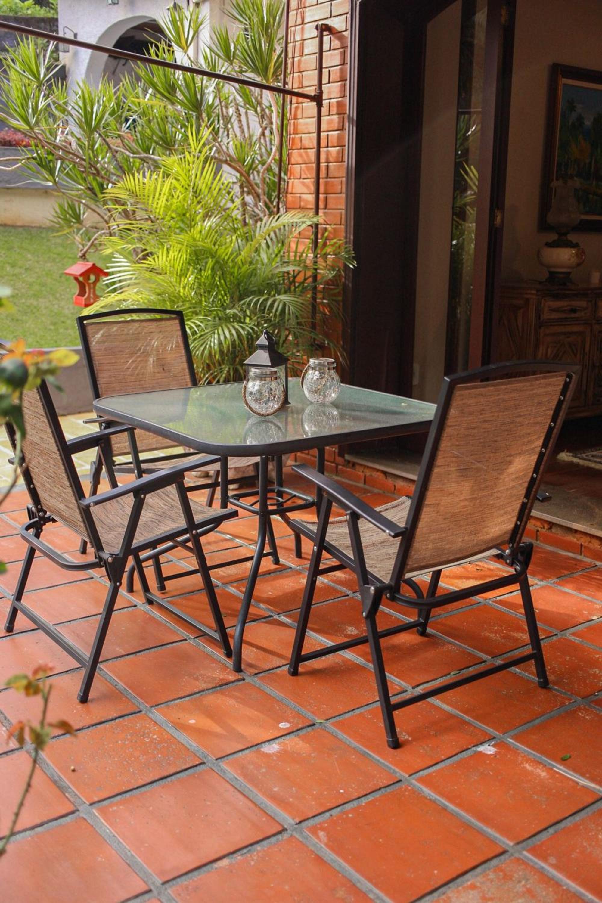 Casa com Piscina e Área Gourmet em Mury