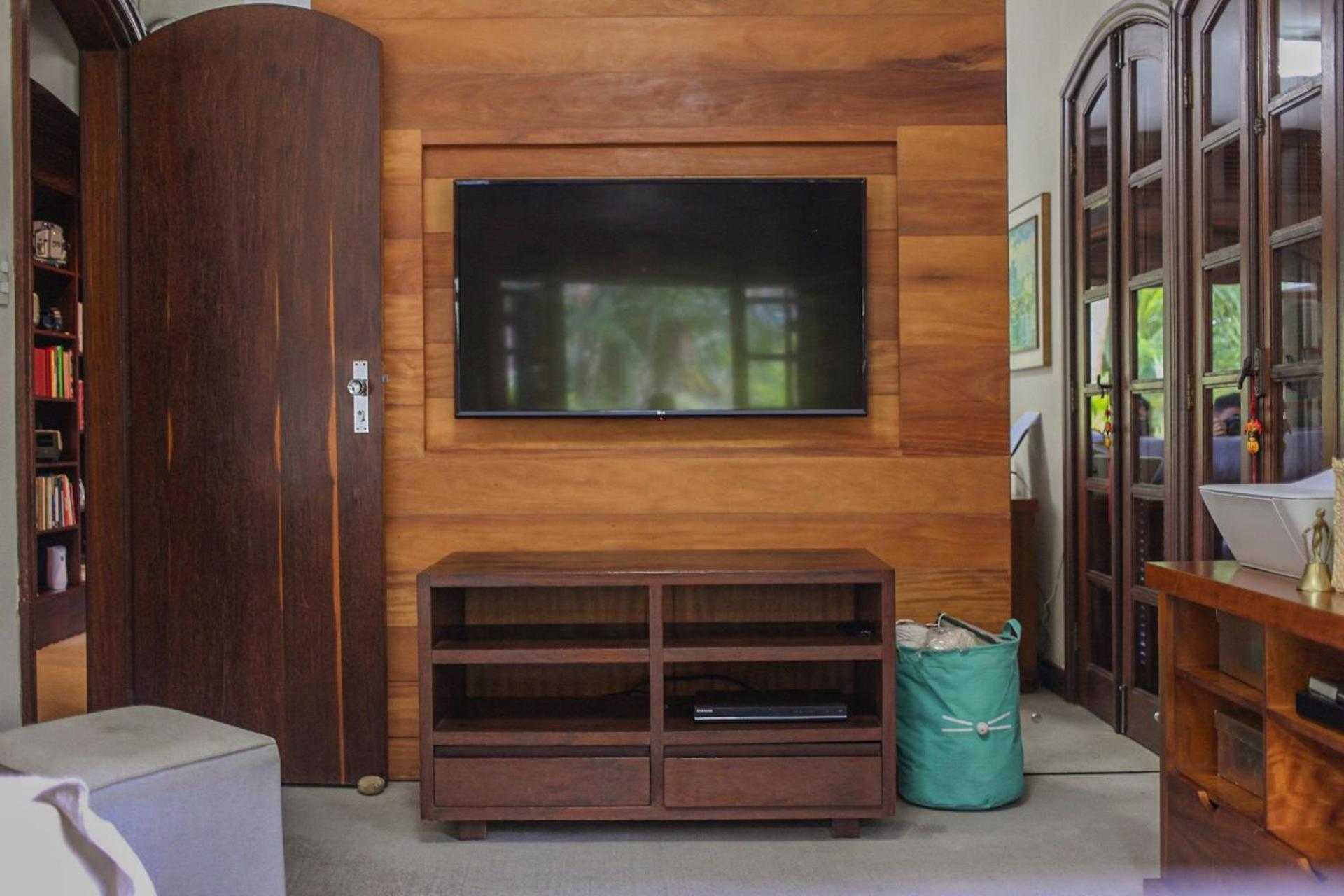 Casa com Piscina e Área Gourmet em Mury