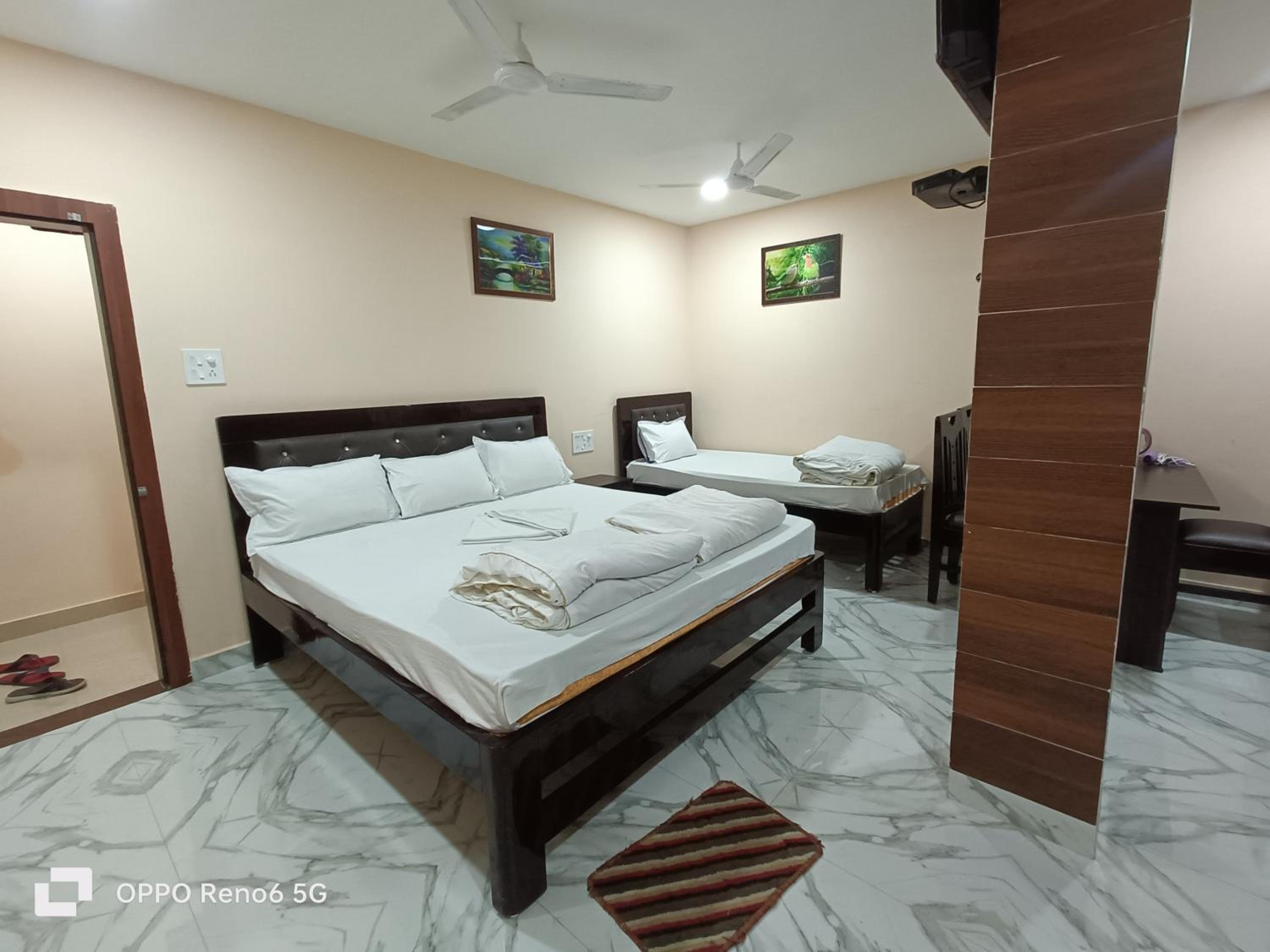 Platinum Lodge