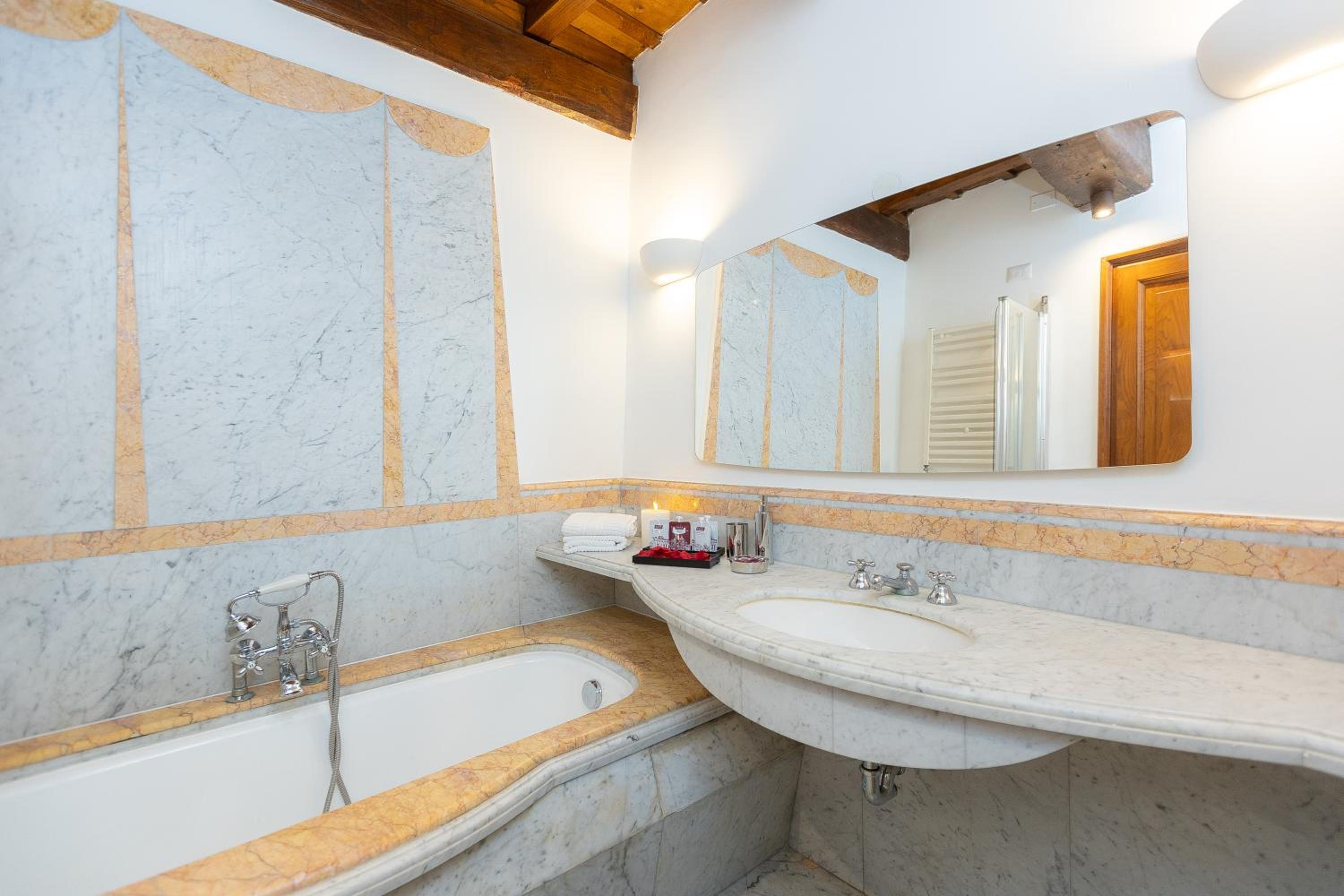 TimeRoma Suites