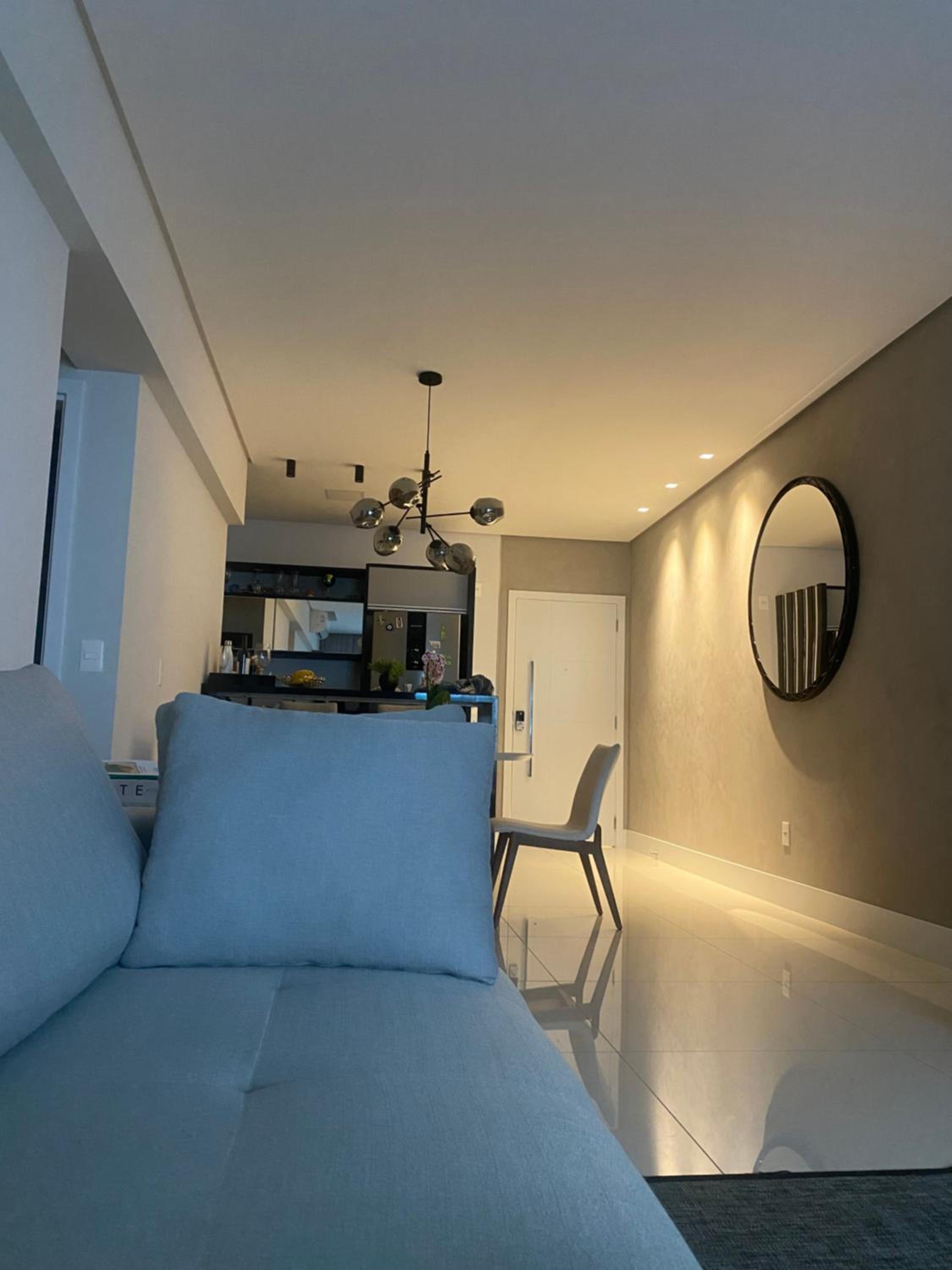Apartamento novo de 02 suítes em Jurerê