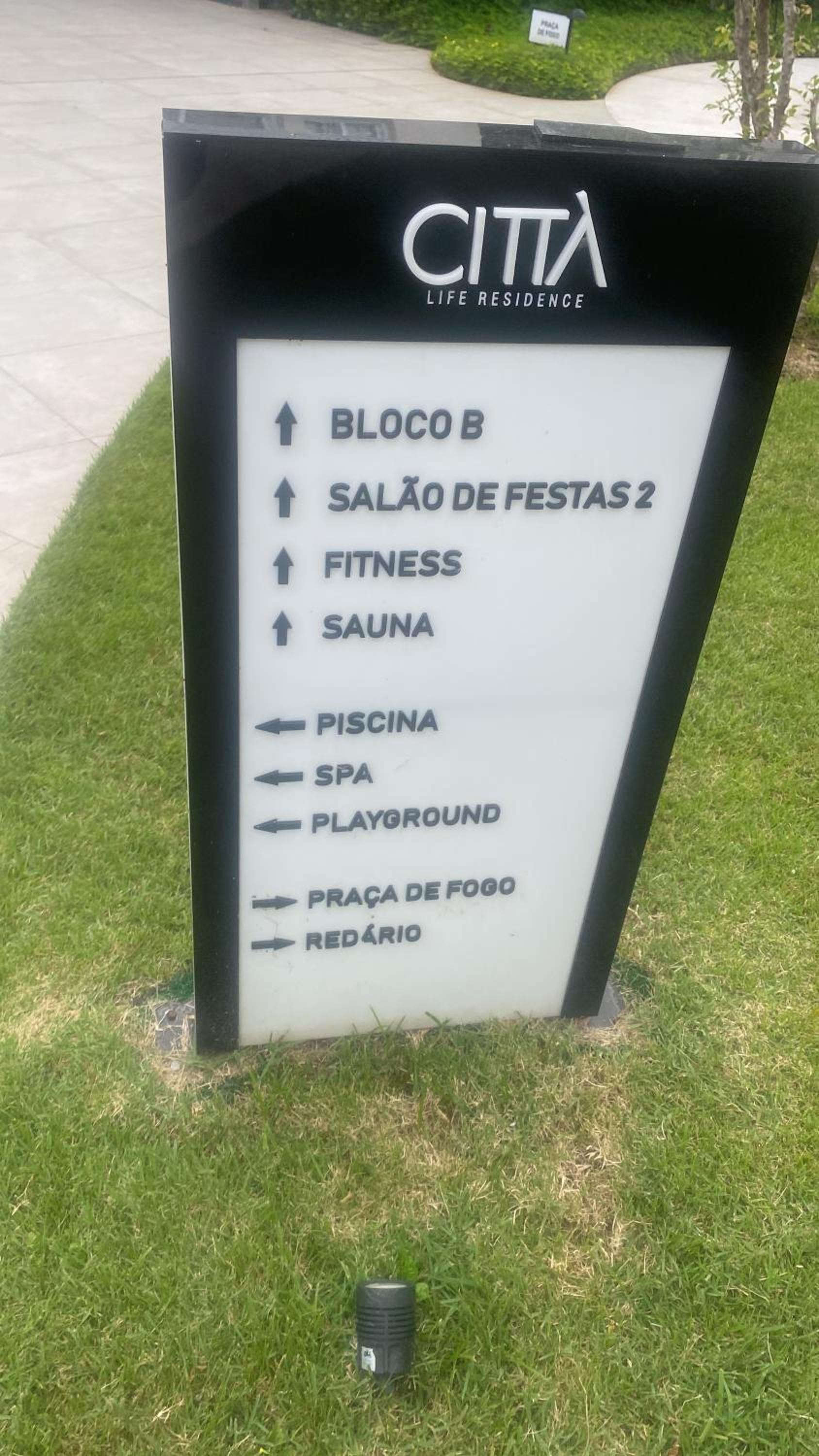 Apartamento novo de 02 suítes em Jurerê