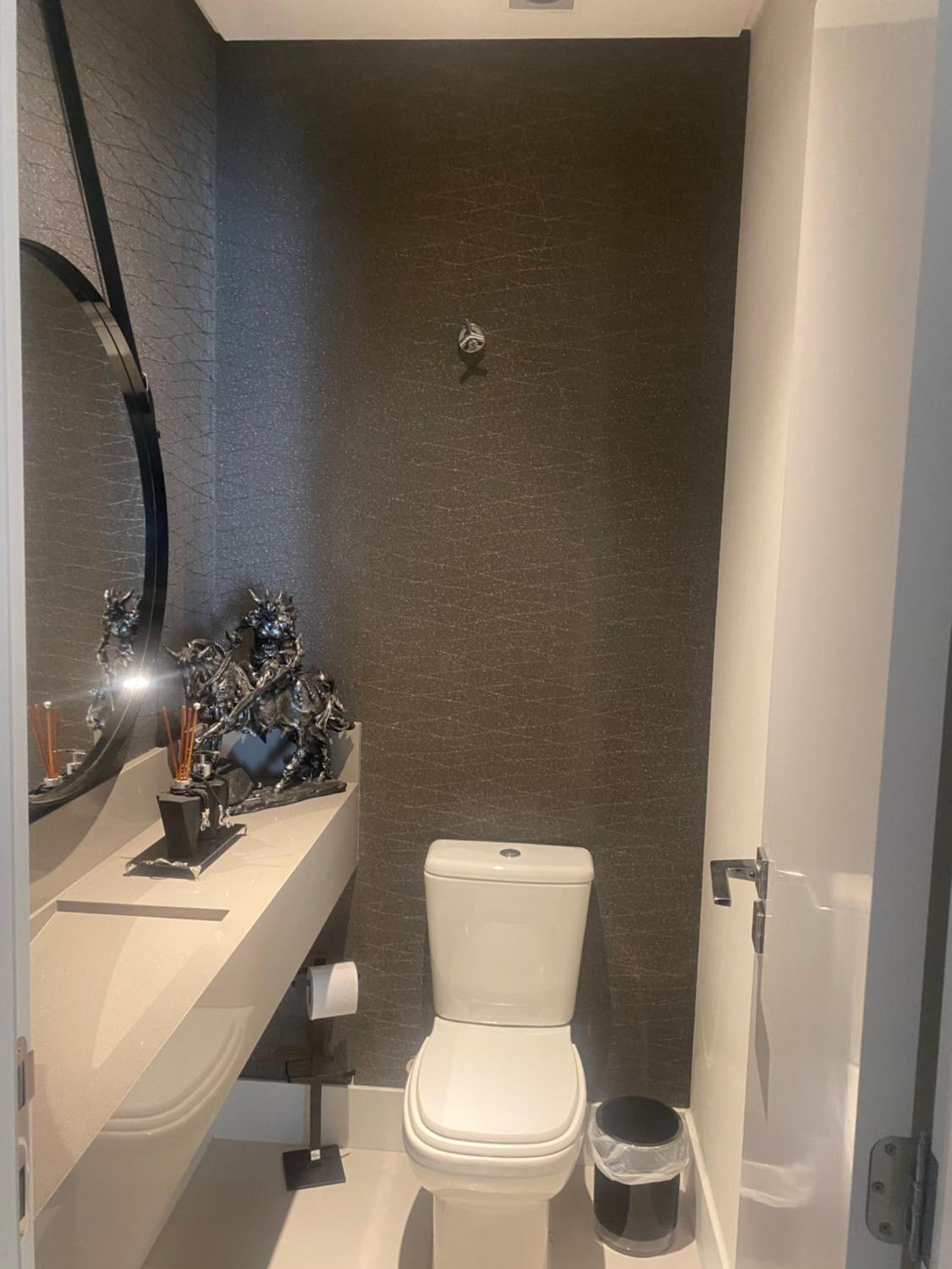 Apartamento novo de 02 suítes em Jurerê