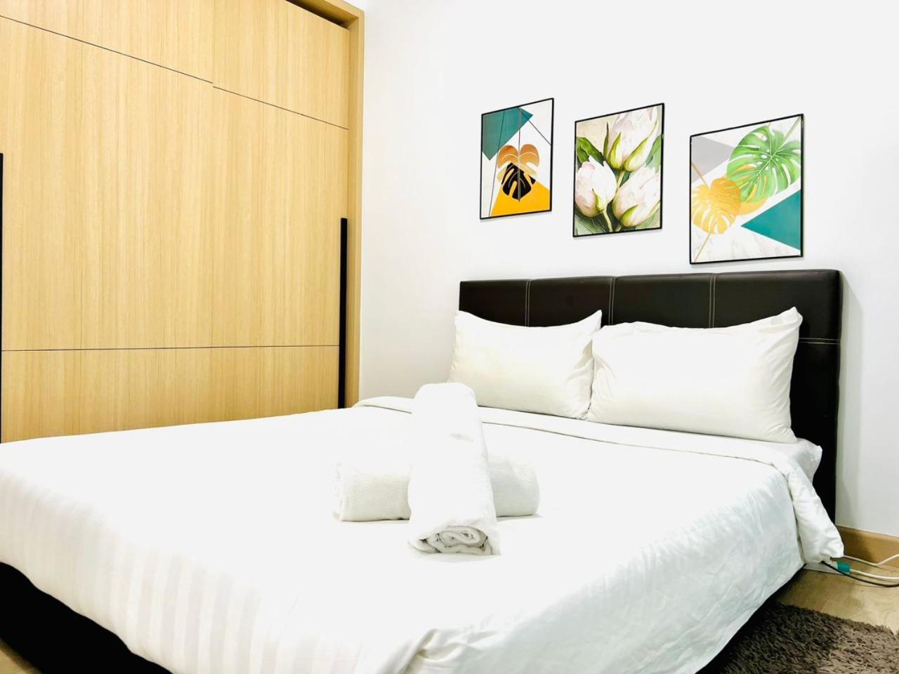 Hotel Colony Infinitum