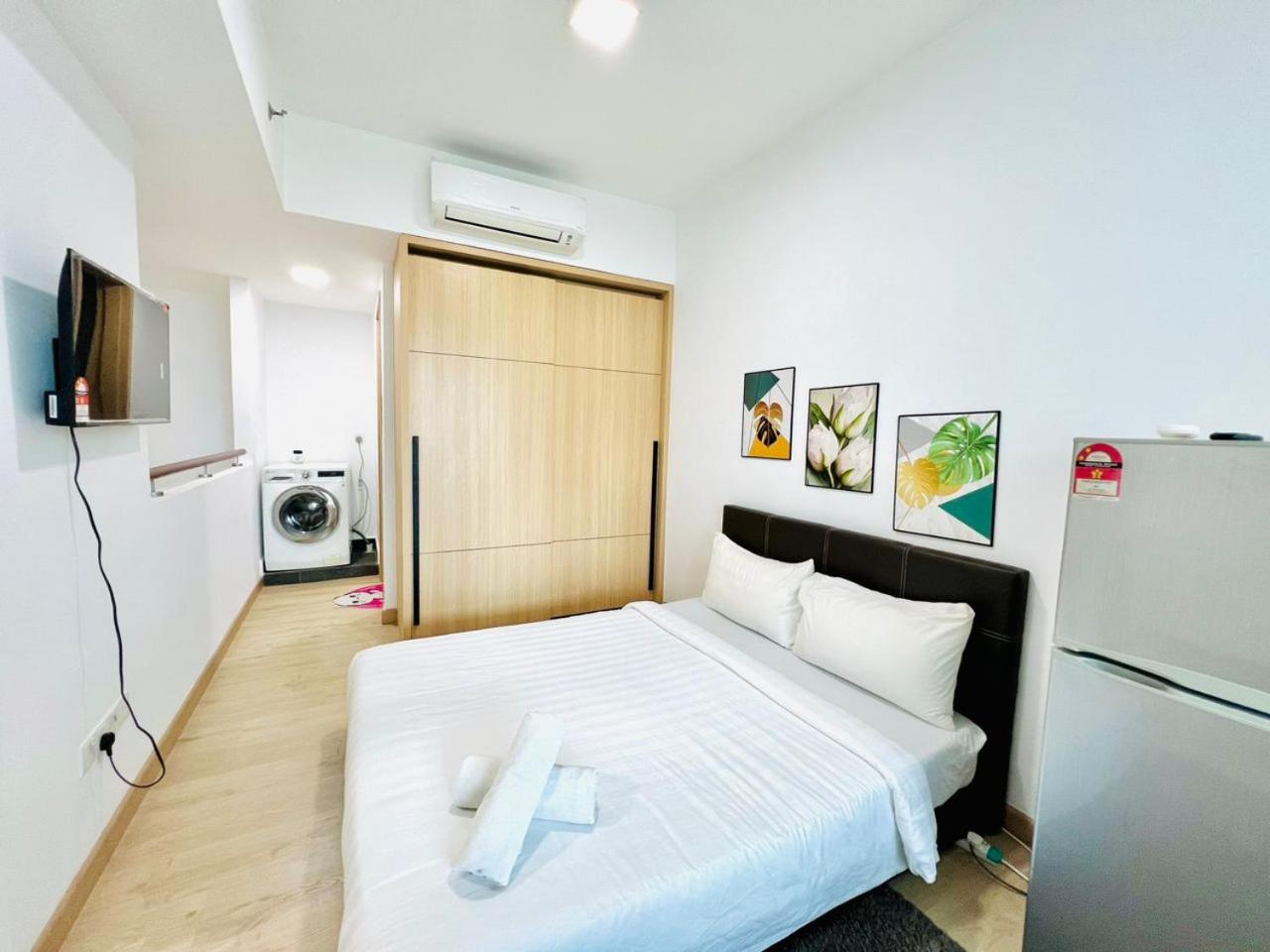 Hotel Colony Infinitum