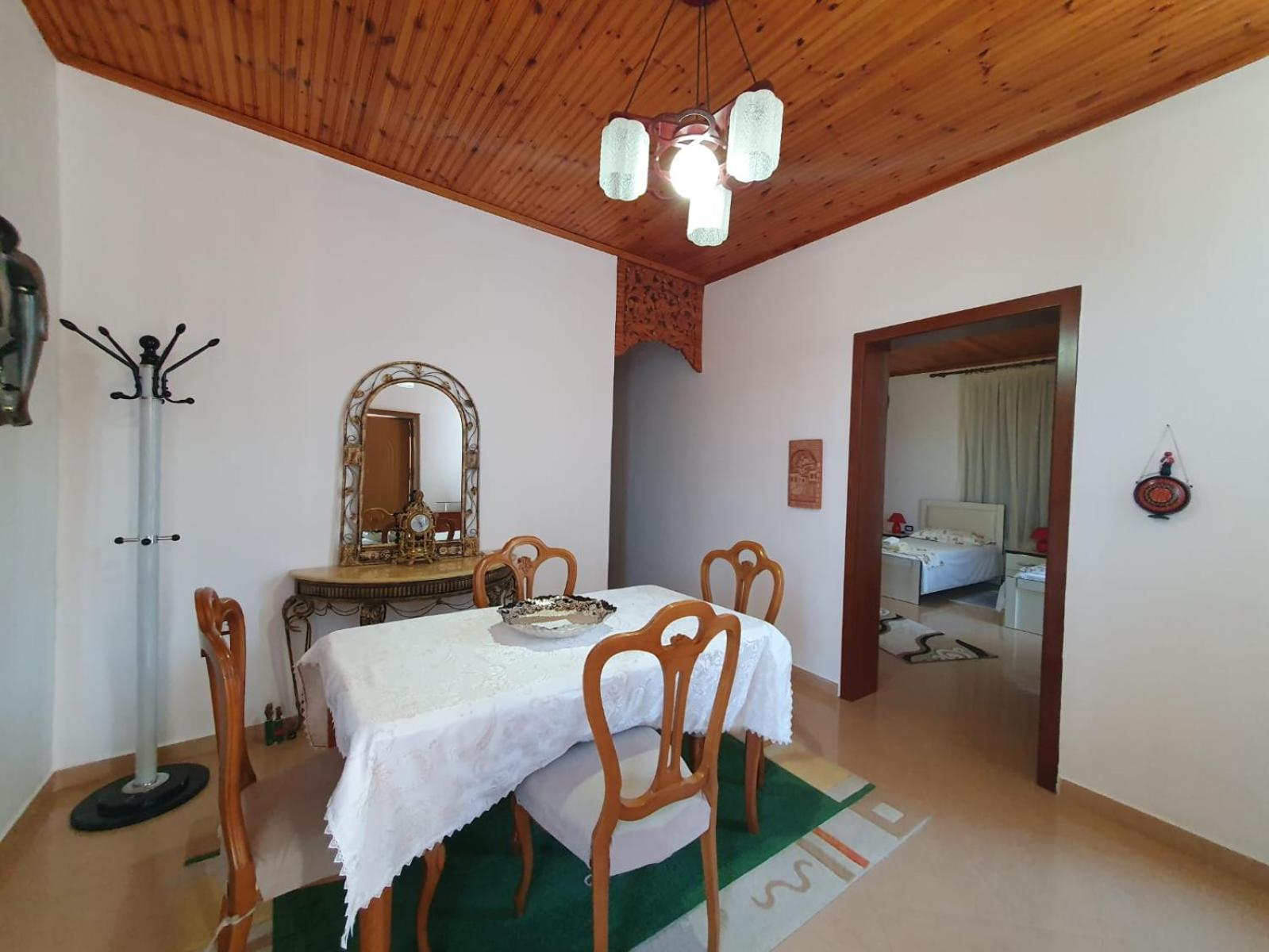 Sara Guesthouse