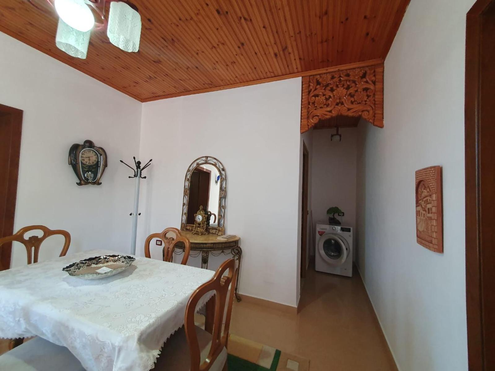 Sara Guesthouse