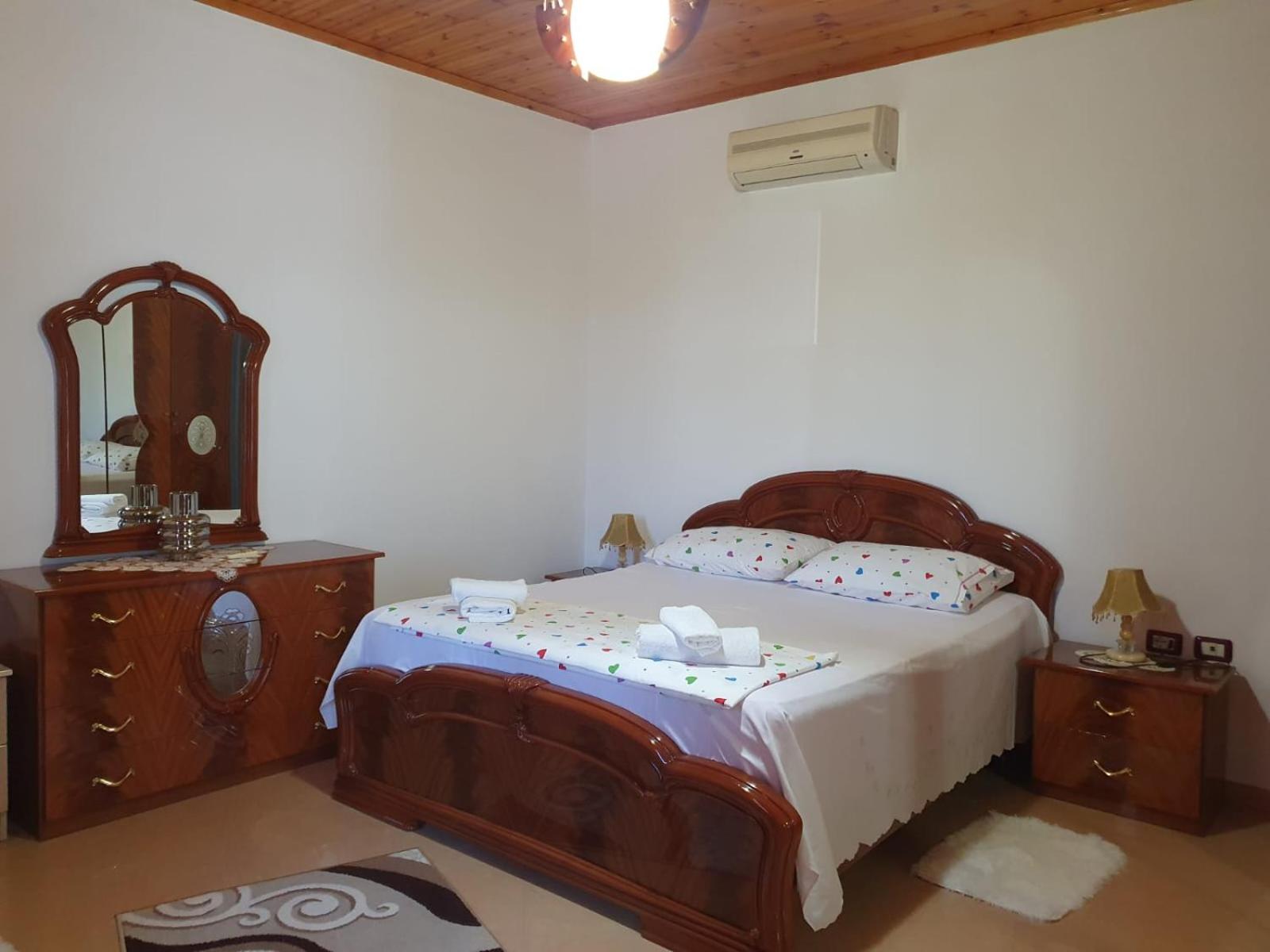 Sara Guesthouse