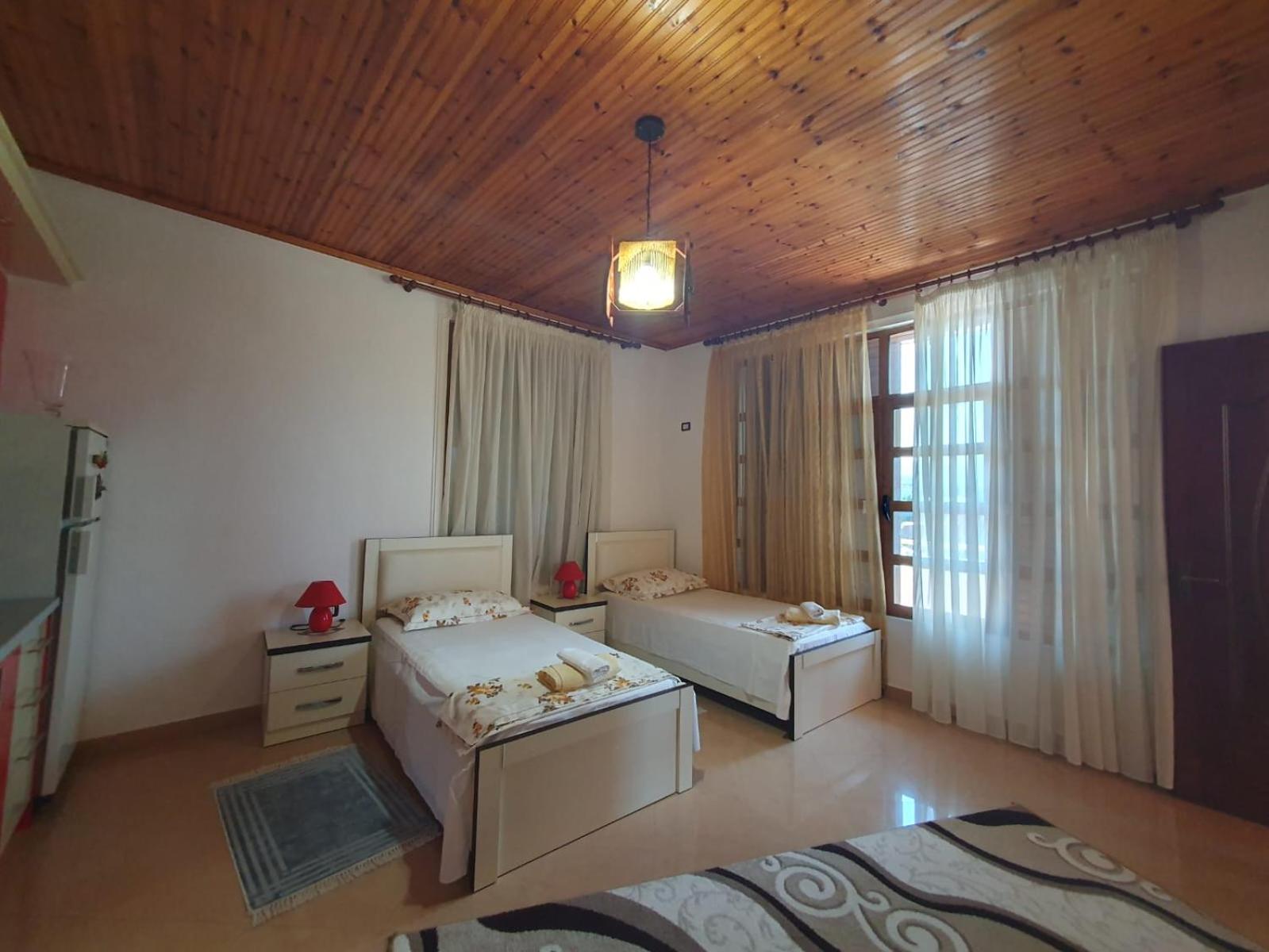 Sara Guesthouse